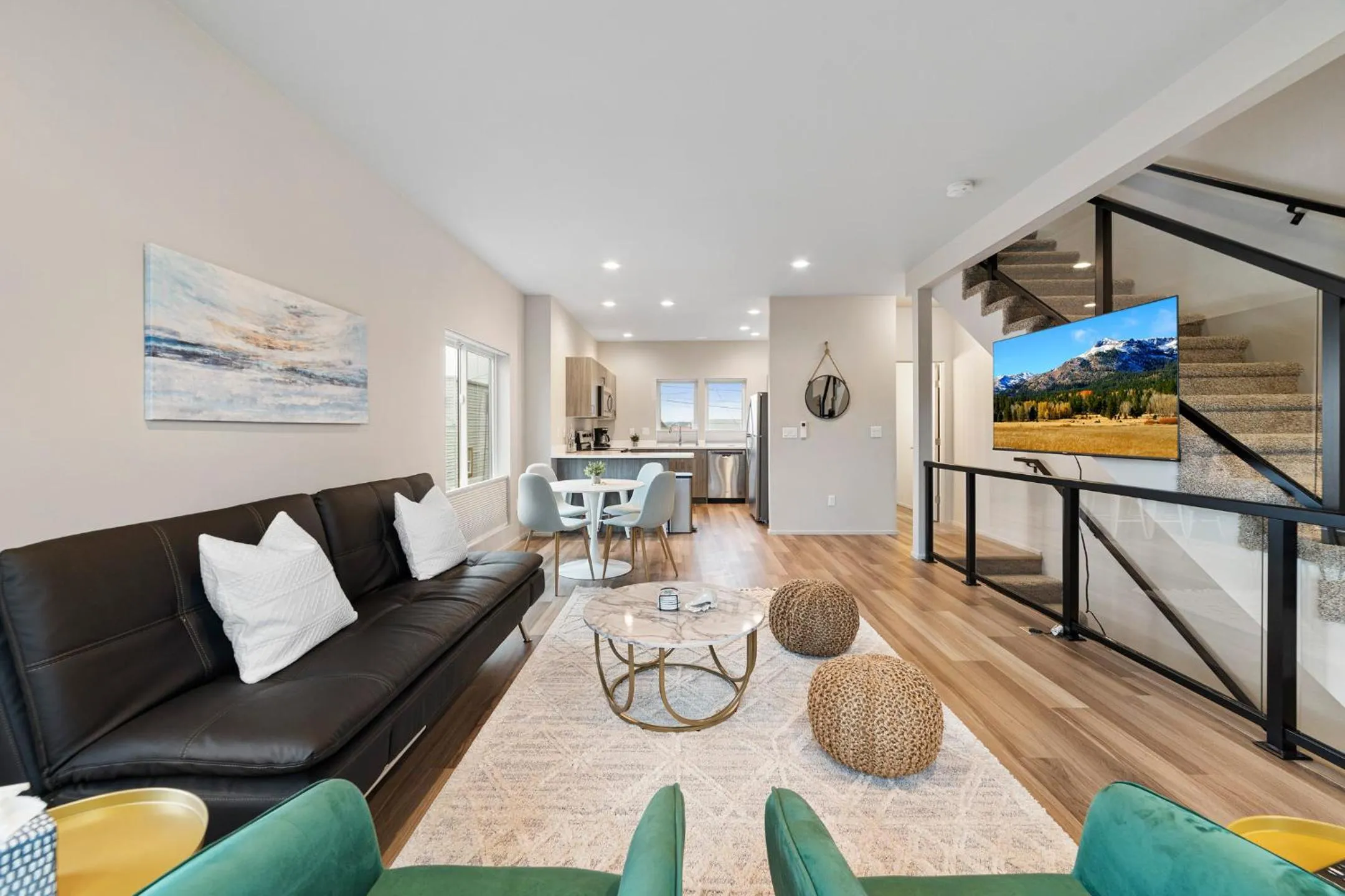 New Fully Updated Condo 914 in Anacortes