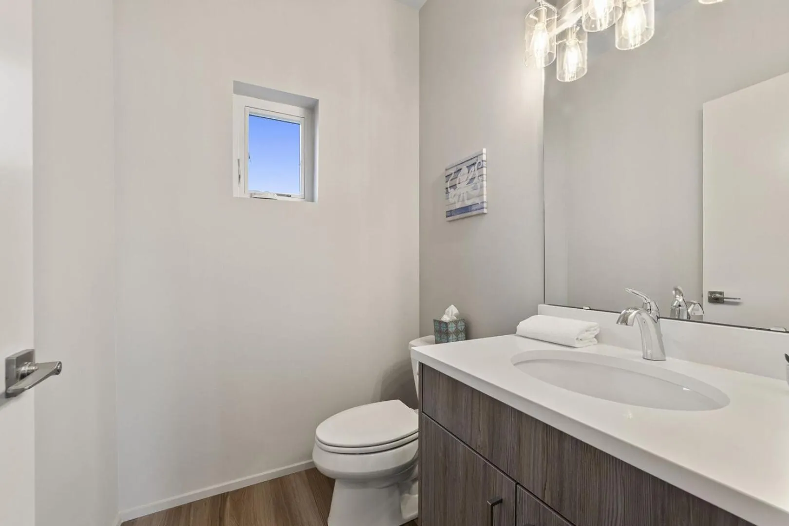 New Fully Updated Condo 914 in Anacortes