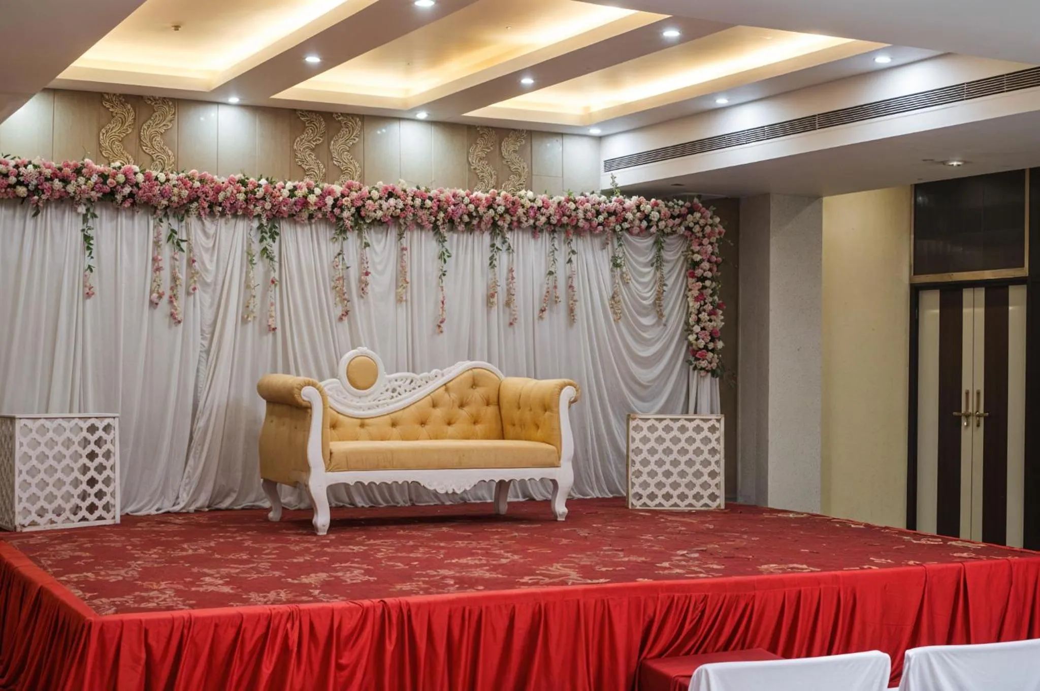 Banquet/Function facilities in HHW Hotel- Agra