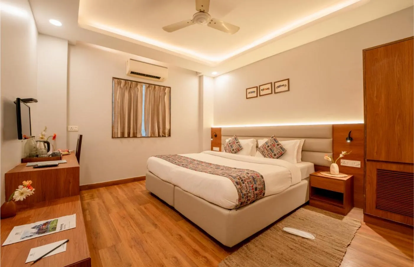 Bed in HHW Hotel- Agra