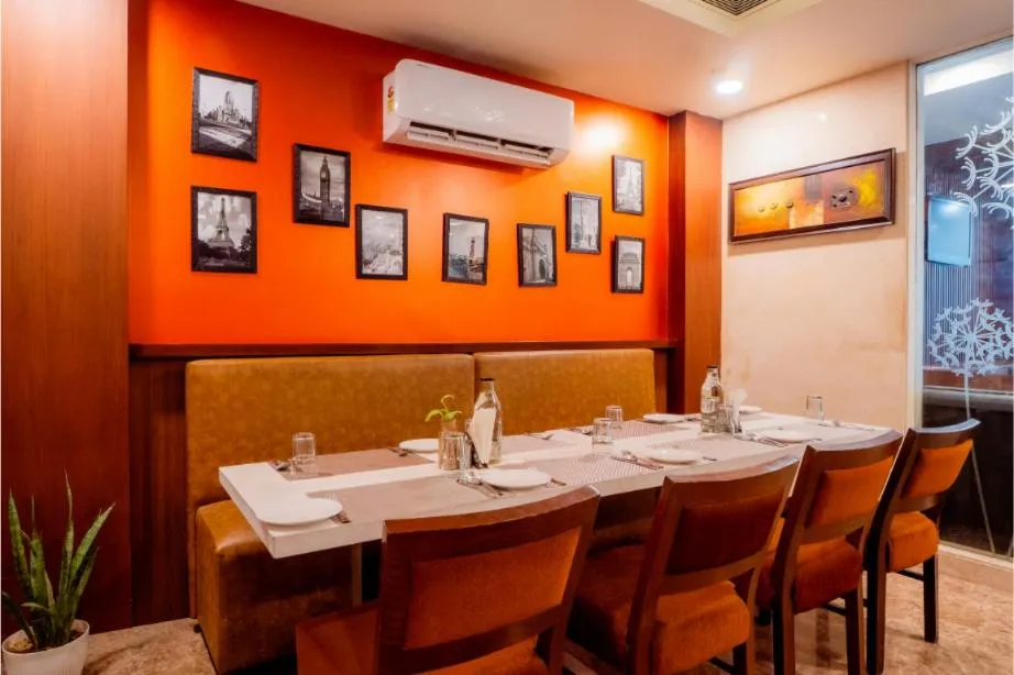 Dining area in HHW Hotel- Agra