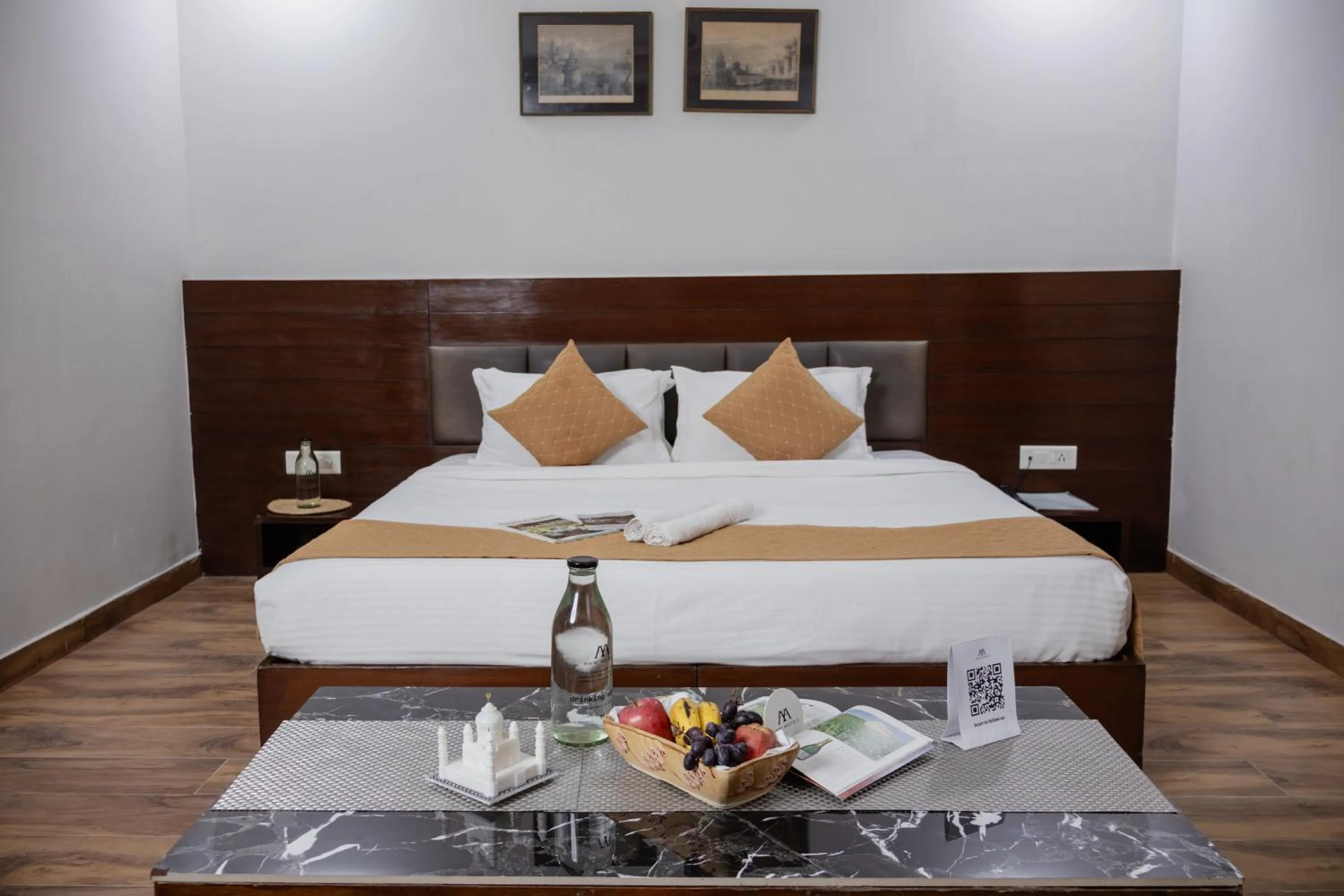 Bed in HHW Hotel- Agra