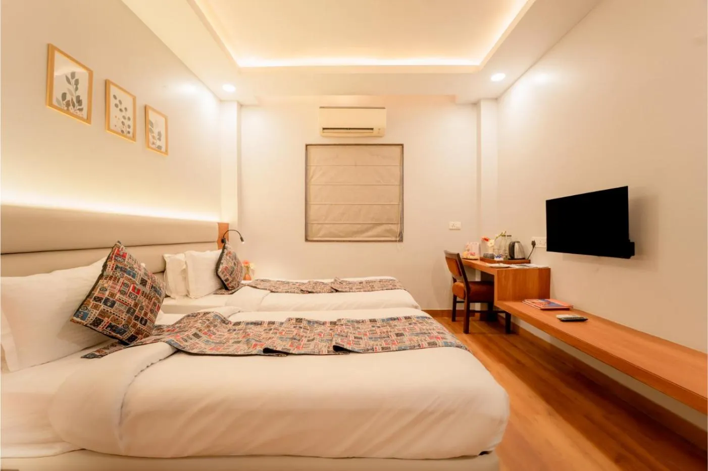 Bed in HHW Hotel- Agra