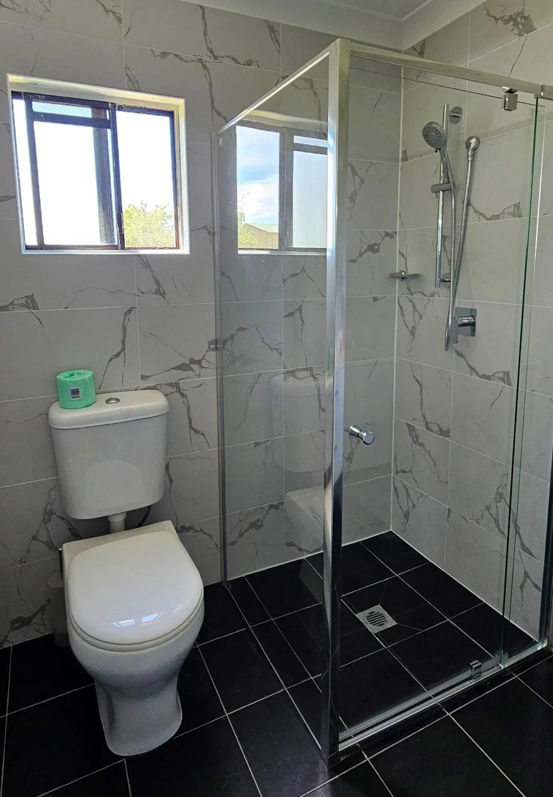 Family Room in Azalea Motel Family Room in Azalea Motel