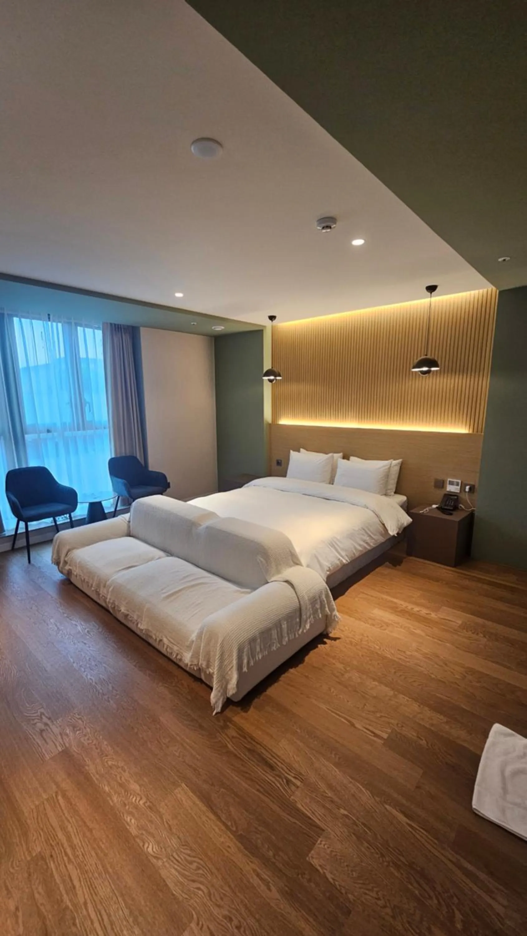 Bedroom, Bed in The Gleam Hotel