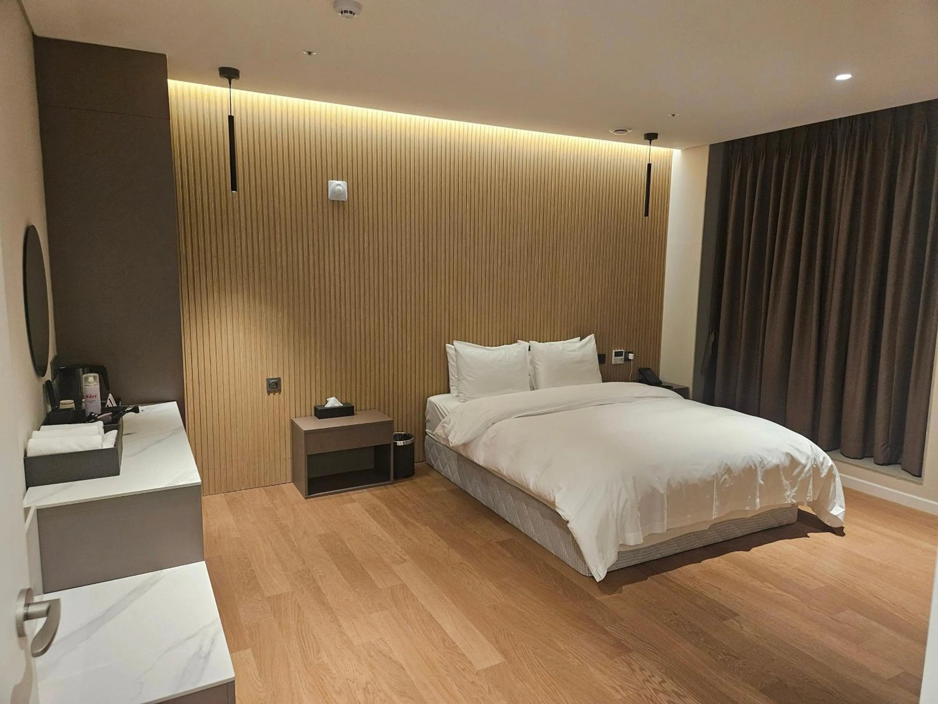 Bed in The Gleam Hotel