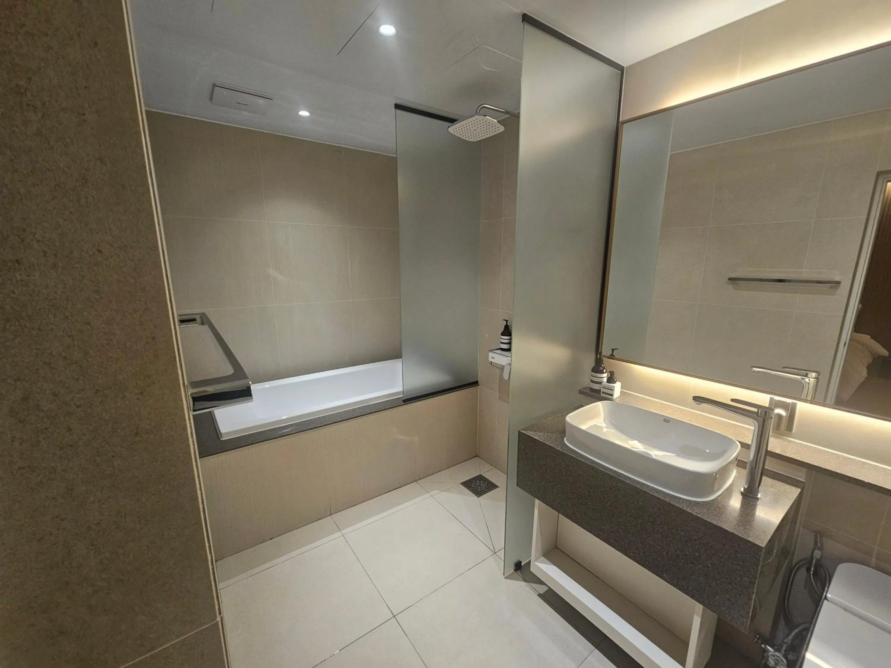 Bathroom in The Gleam Hotel