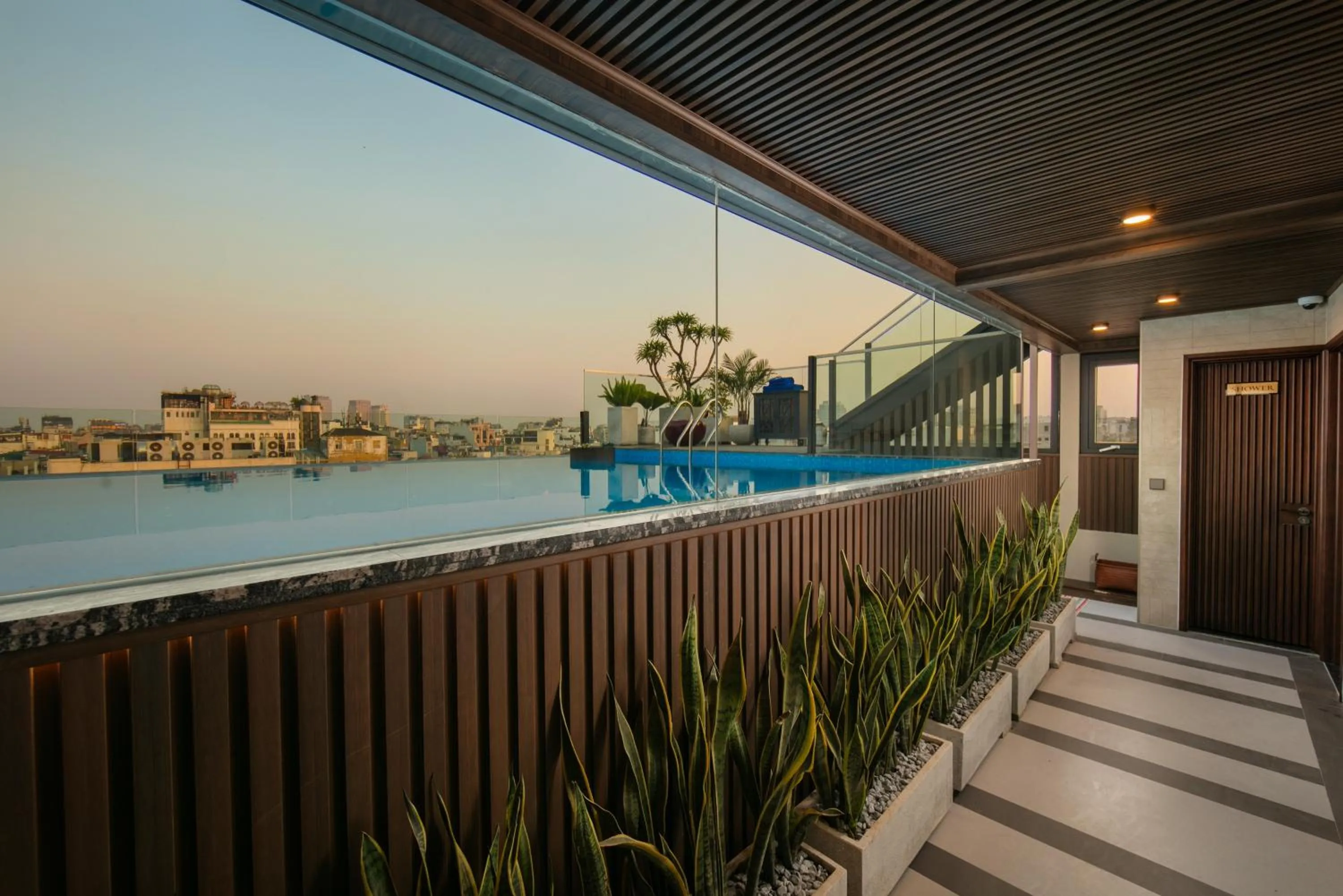 Swimming pool in HOTEL de LAGOM