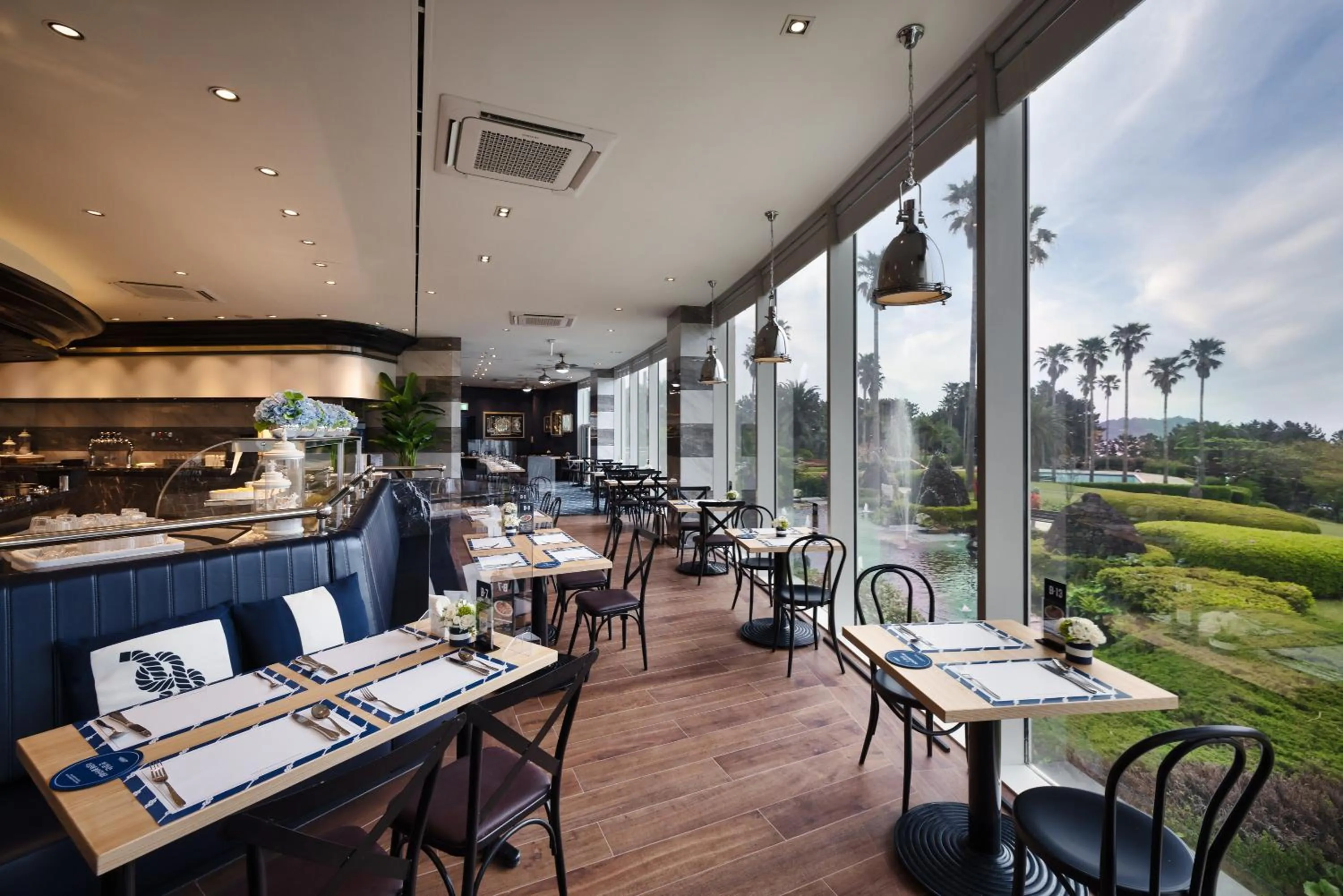 Restaurant/places to eat in Kensington Resort Seogwipo