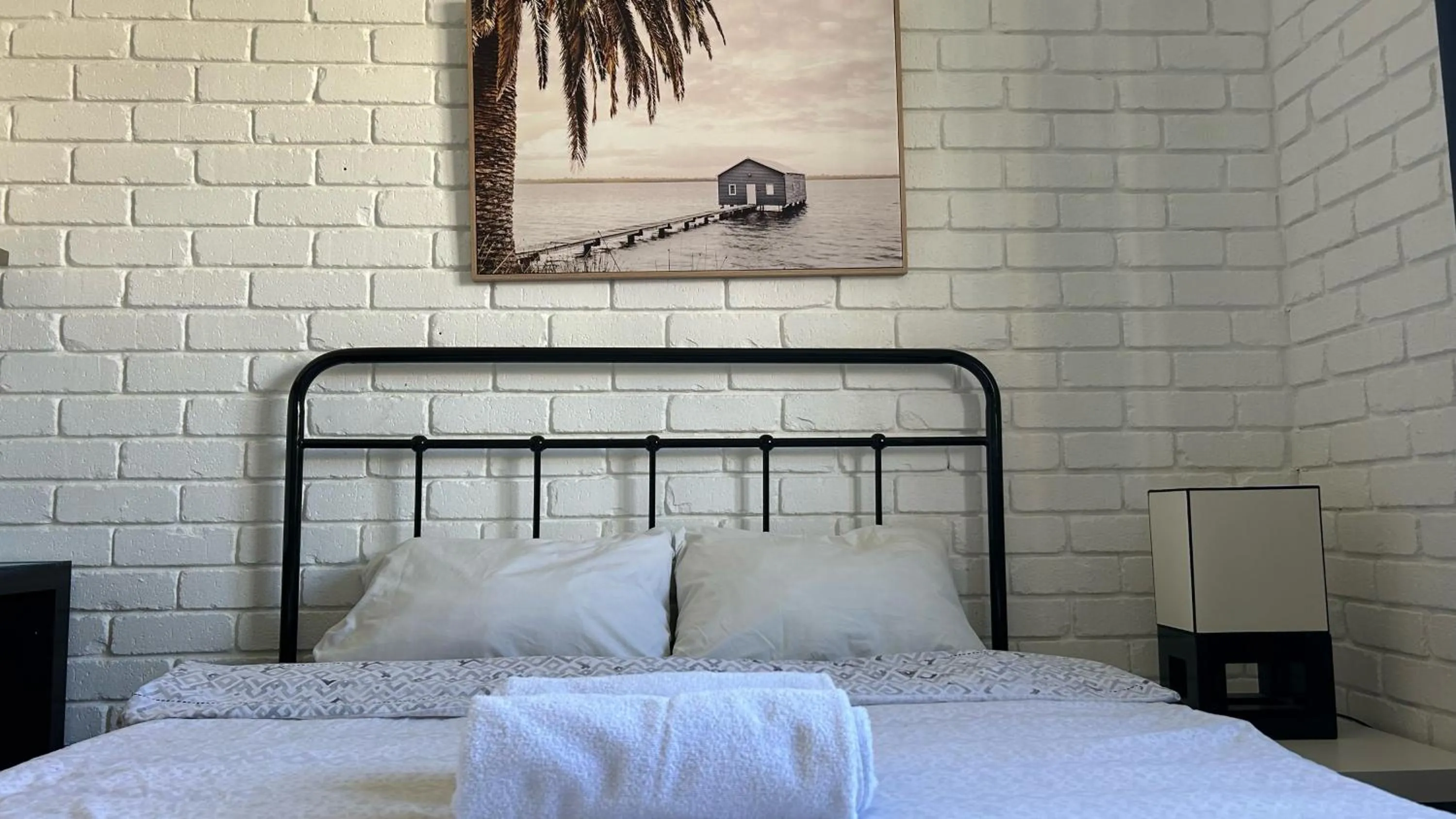 Bed in Shiralee Hostel -note - Valid passport required to check in