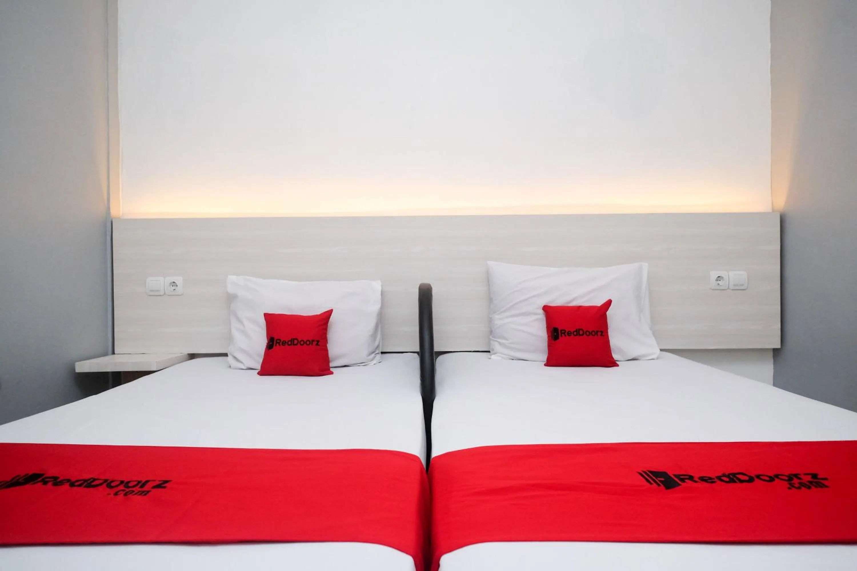 Bedroom, Bed in RedDoorz near Exit Tol Pekalongan