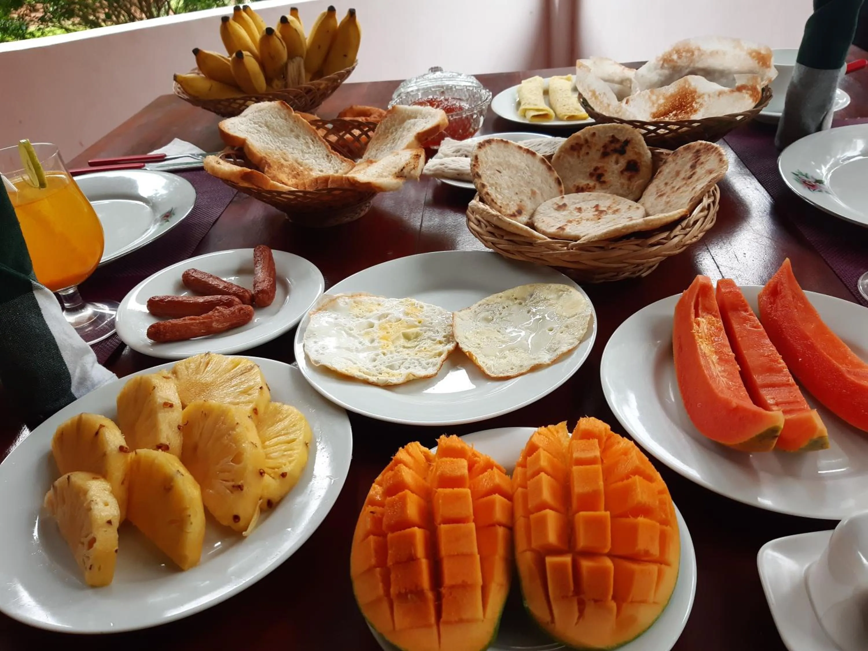 Food and drinks in Banana Rest Sigiriya