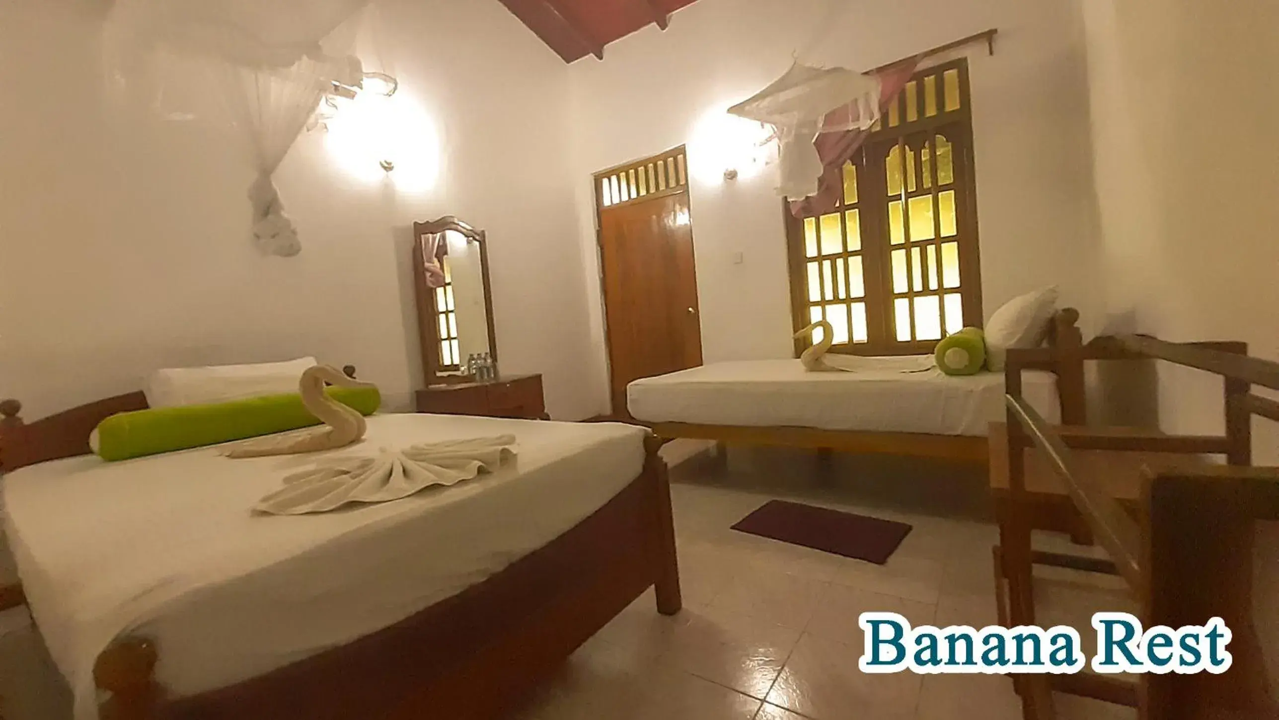 Deluxe Double or Twin Room with Complimentary Tuk Tuk Ride to Sigiriya Rock - single occupancy in Banana Rest Sigiriya Deluxe Double or Twin Room with Complimentary Tuk Tuk Ride to Sigiriya Rock - single occupancy in Banana Rest Sigiriya