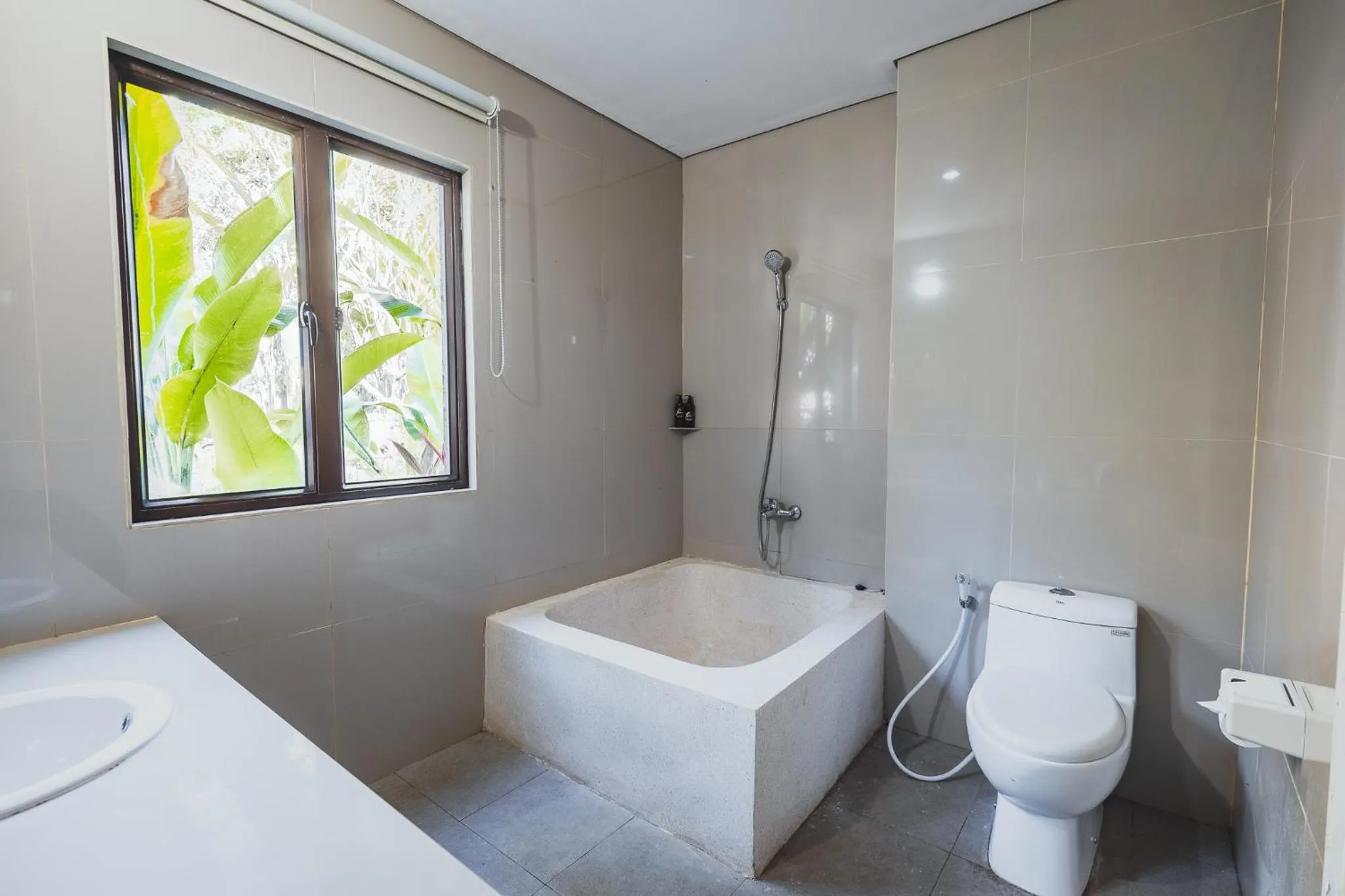 Shower in Full Moon Villa Ubud