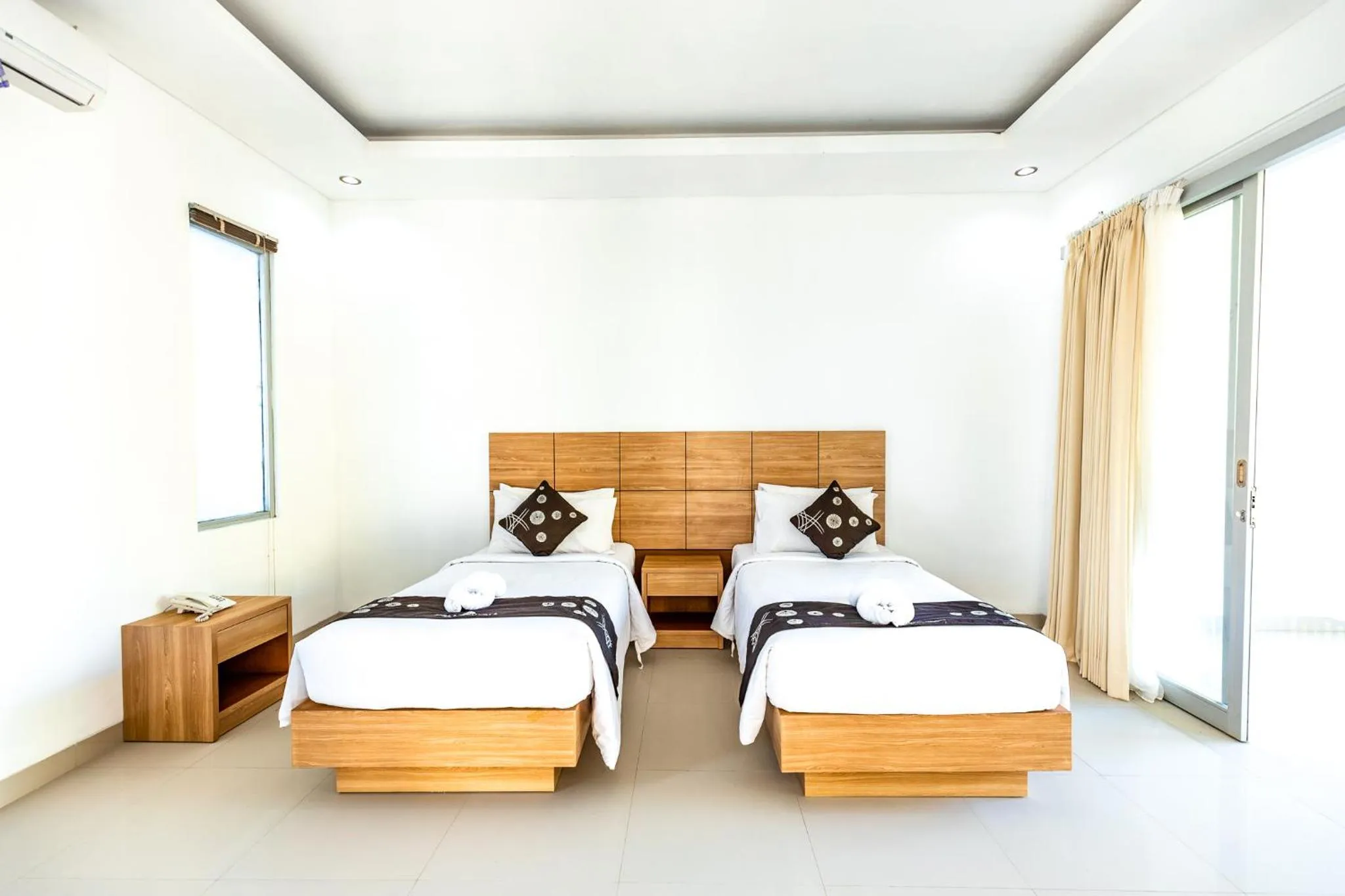 Photo of the whole room, Bed in Full Moon Villa Ubud