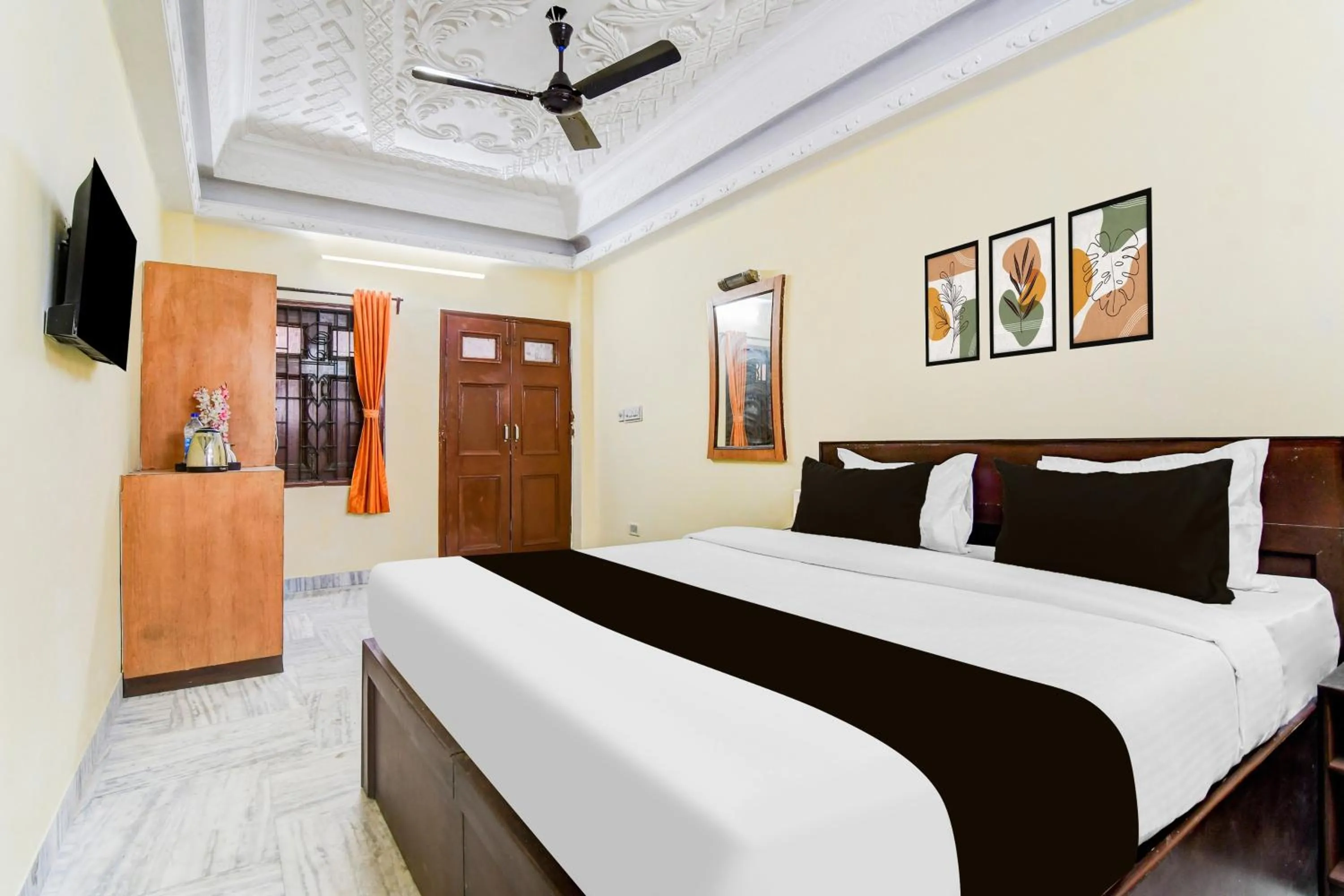 Bedroom, Bed in Super Hotel O Lenin Sarani