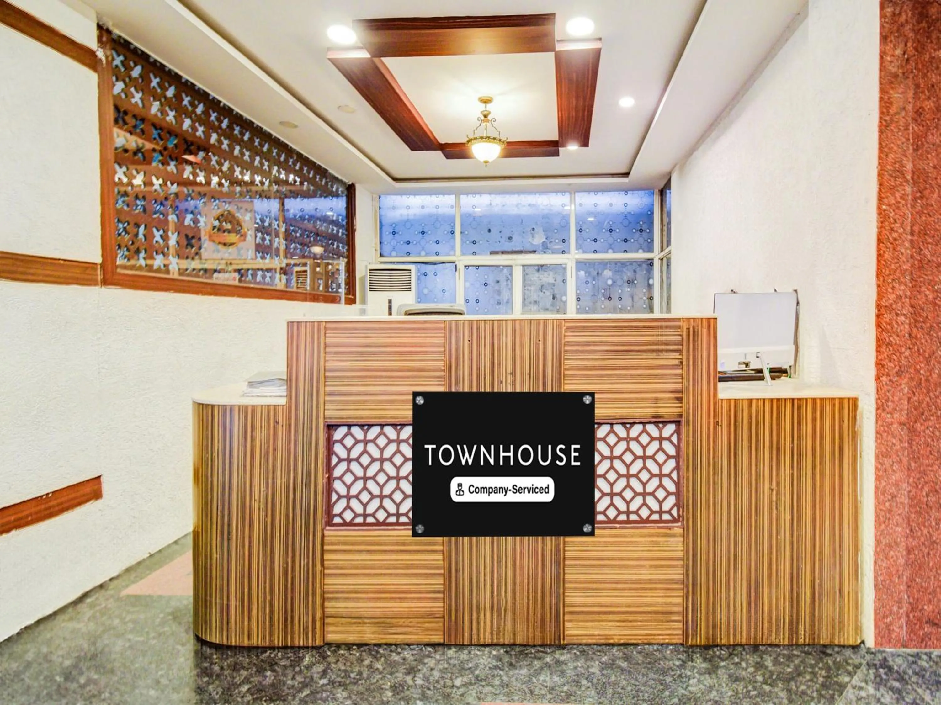 Lobby or reception in Super Townhouse Red Hills Lakdikapul Formerly Sitara Grand