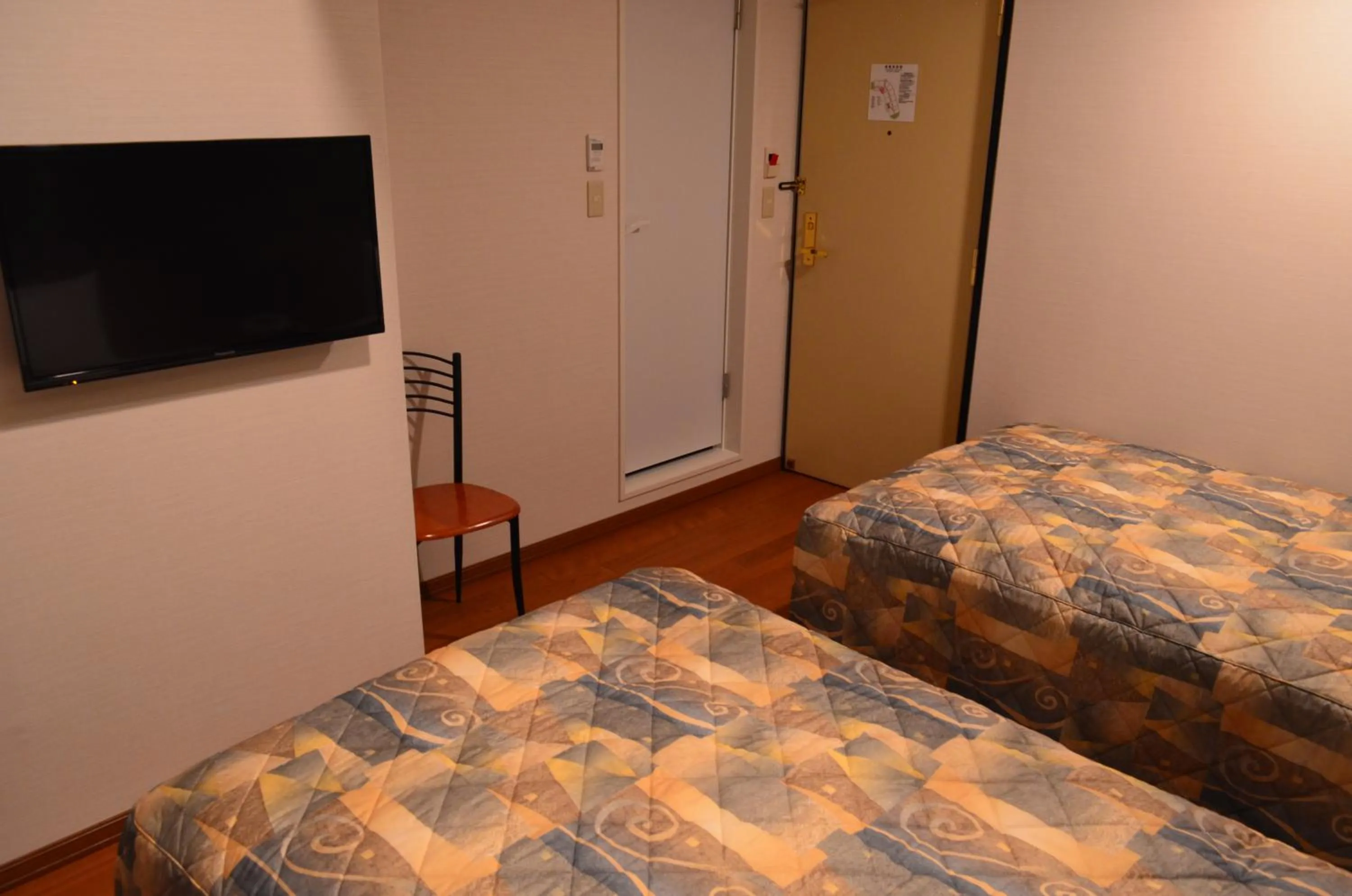 Bed in Yokohama Mandarin Hotel