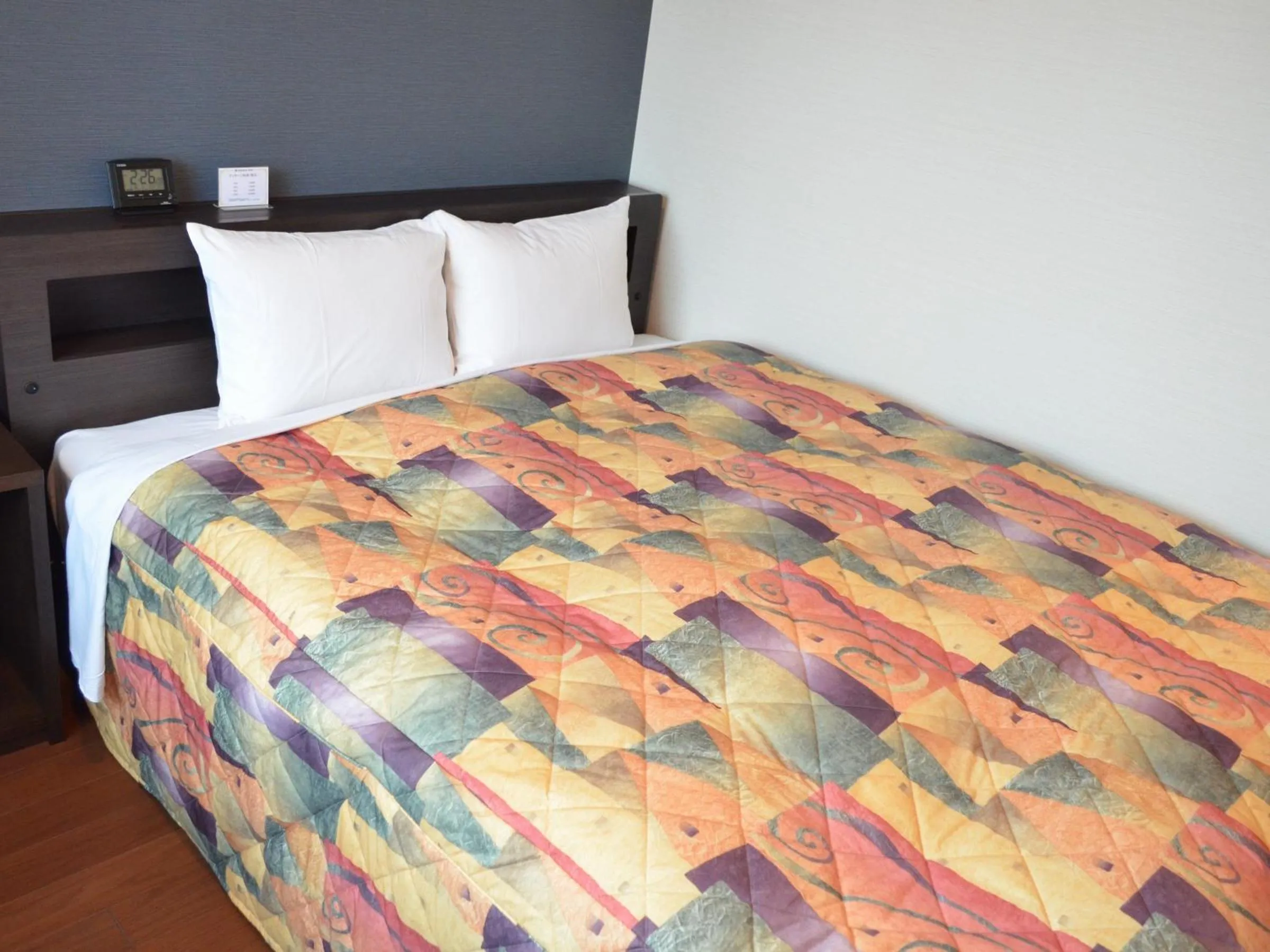 Bed in Yokohama Mandarin Hotel