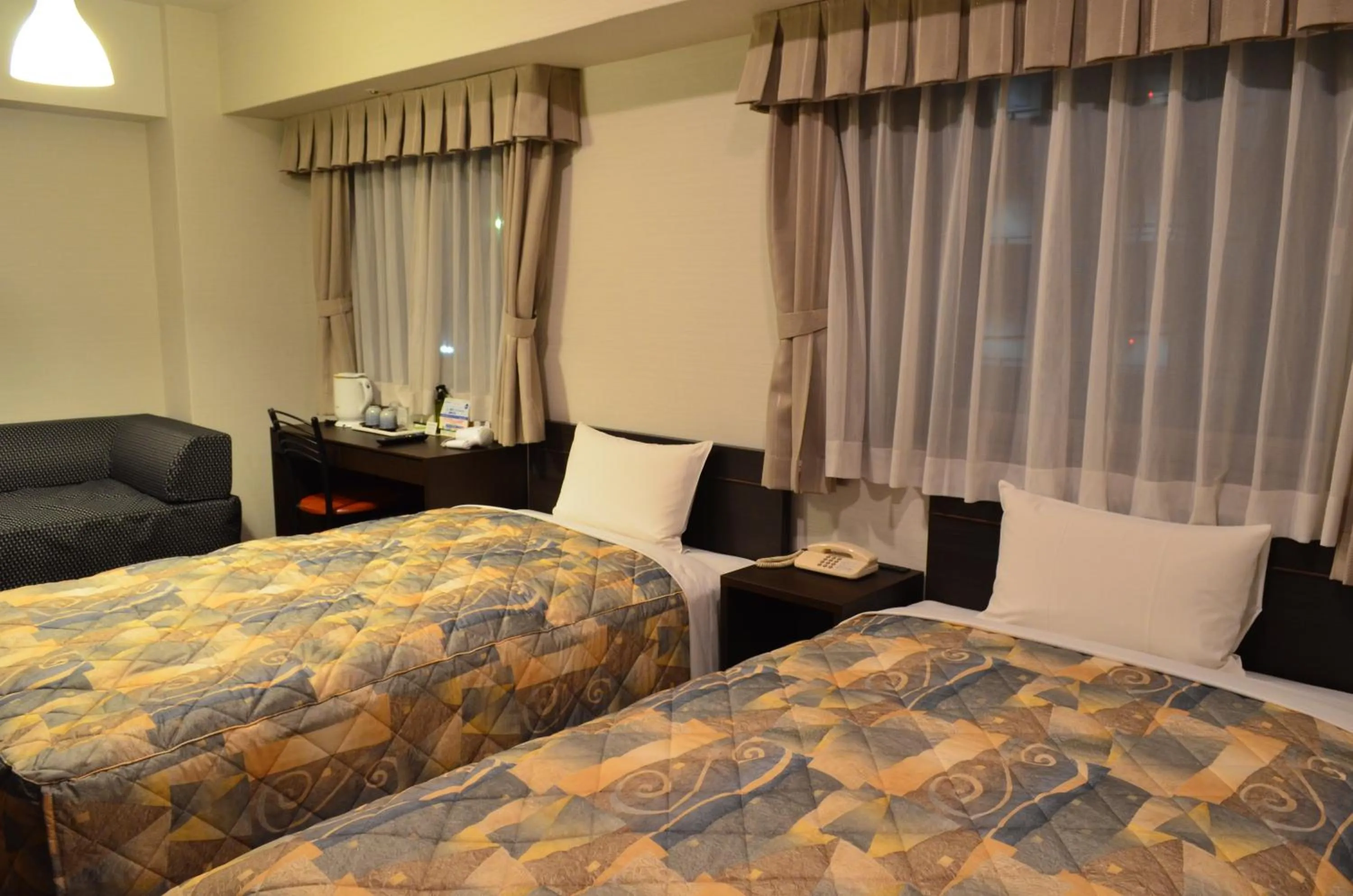 Bed in Yokohama Mandarin Hotel