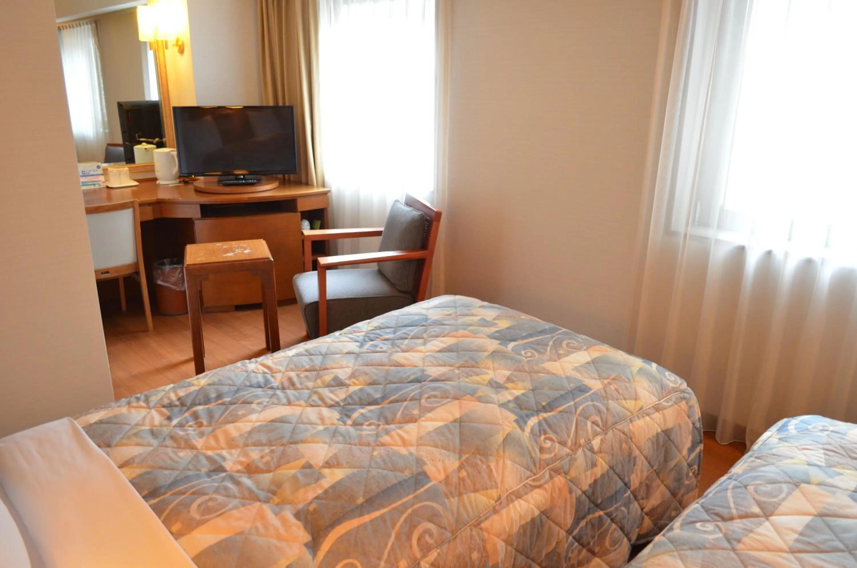 Bed in Yokohama Mandarin Hotel