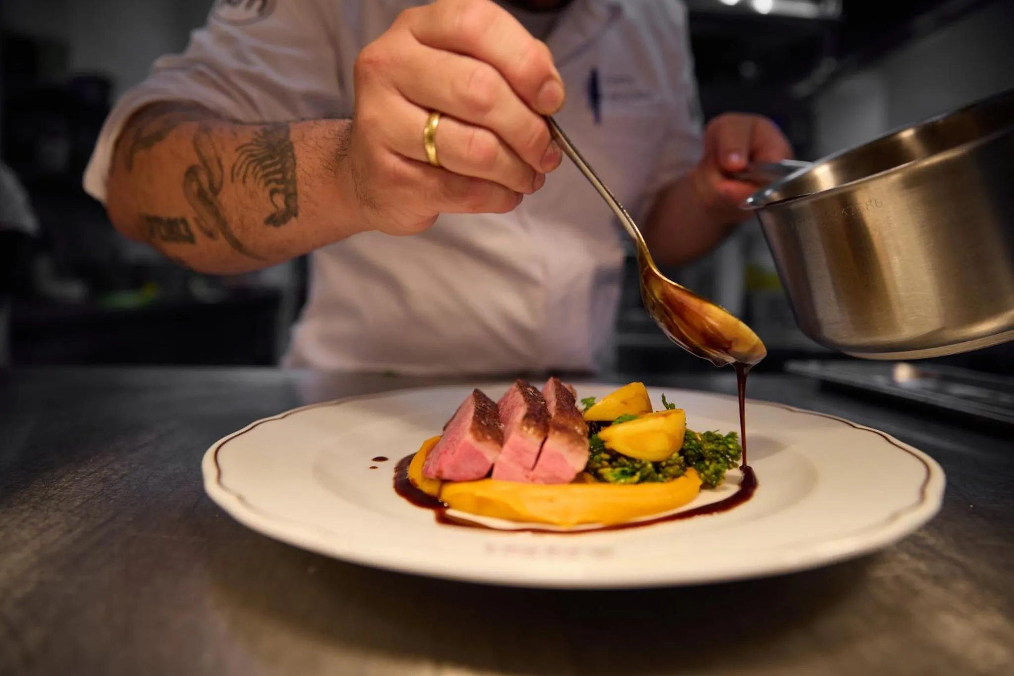 Restaurant/places to eat in Kimpton Main Frankfurt by IHG