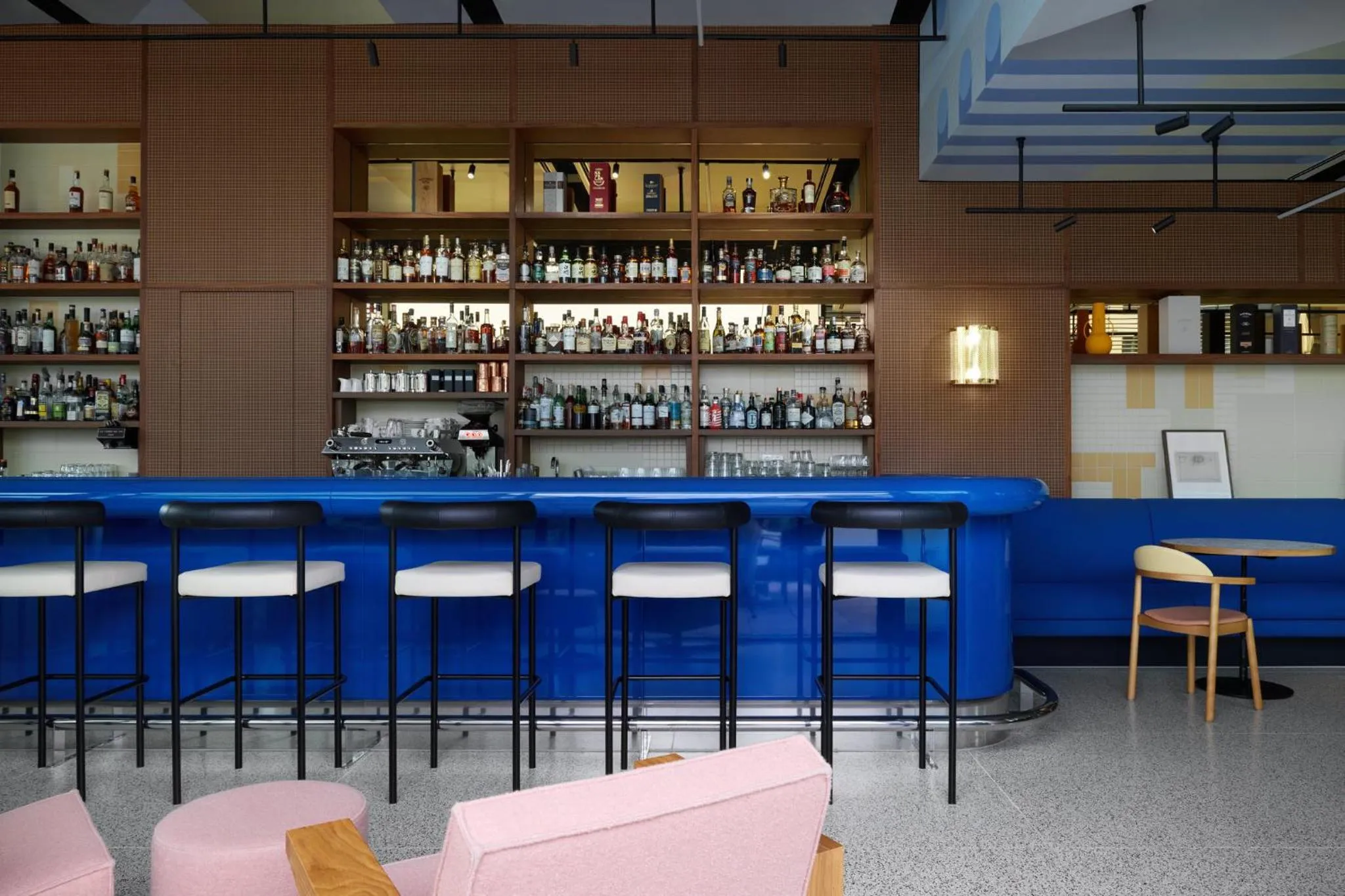 Restaurant/places to eat in Kimpton Main Frankfurt by IHG