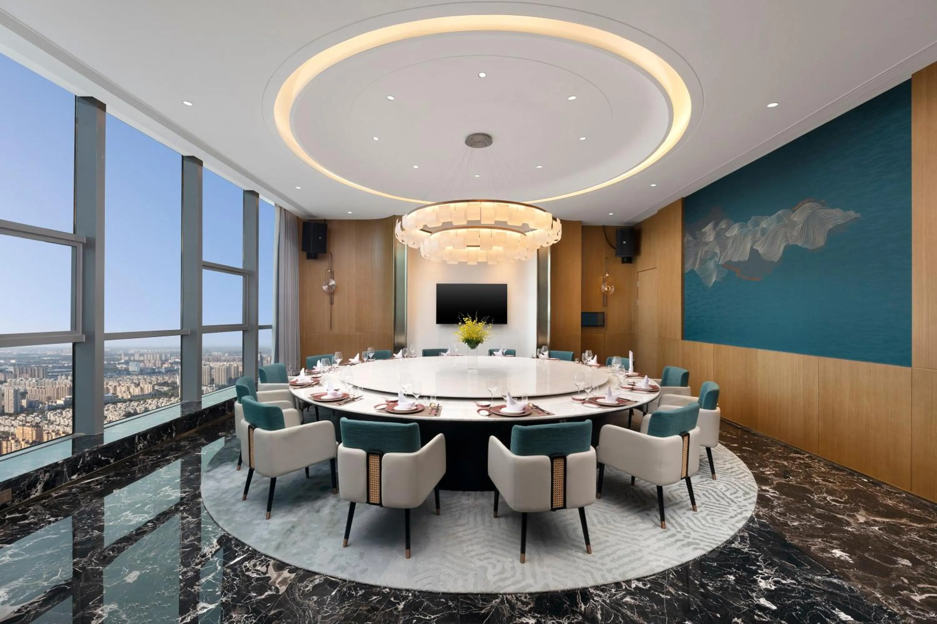 Restaurant/places to eat in Crowne Plaza Taizhou City Center by IHG