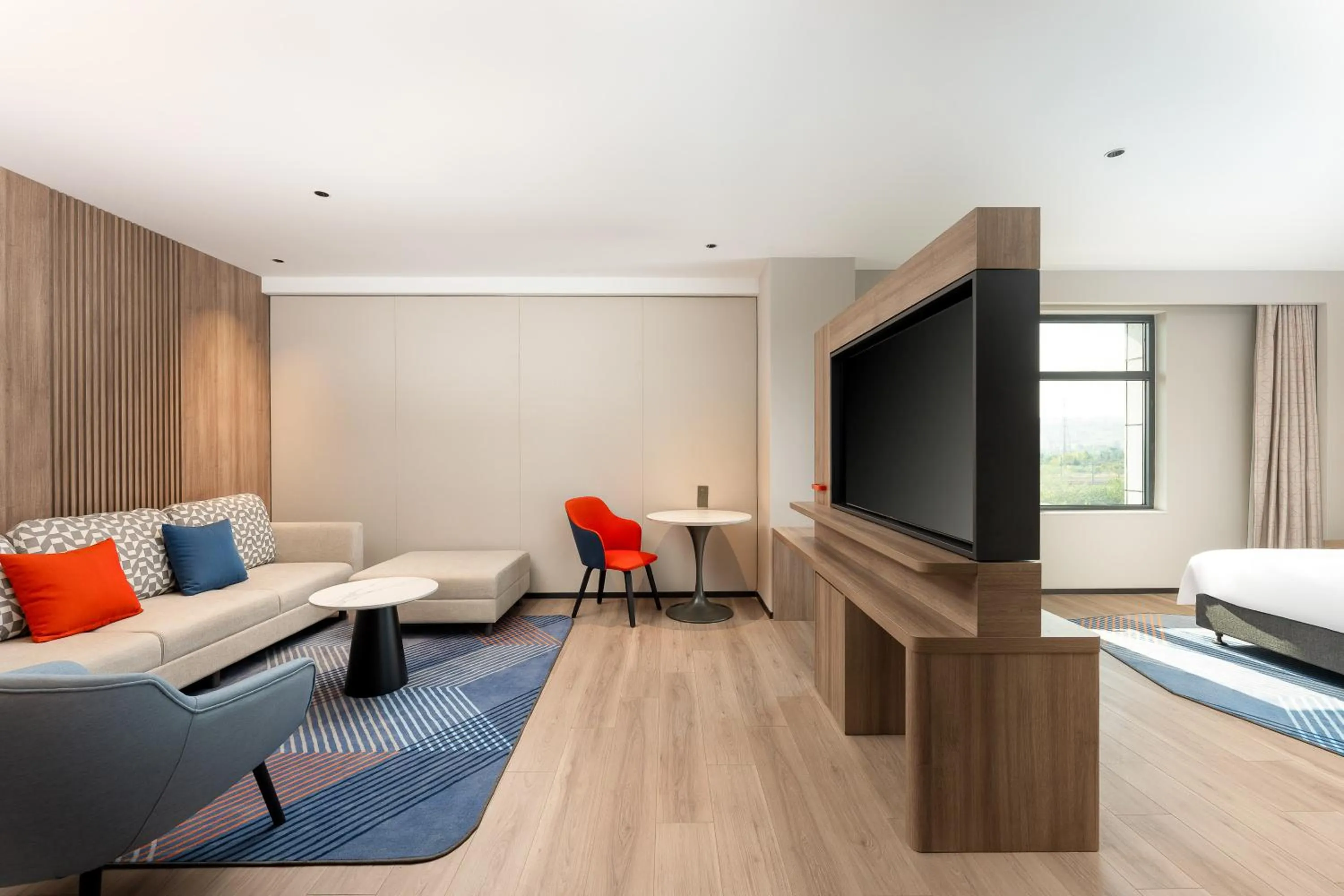 TV and multimedia, Bed in Holiday Inn Express Luoyang Longmen by IHG