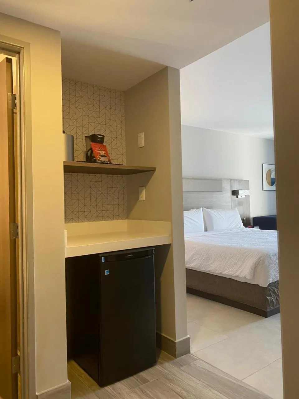 Photo of the whole room, Bed in Holiday Inn Express & Suites Mazatlan by IHG