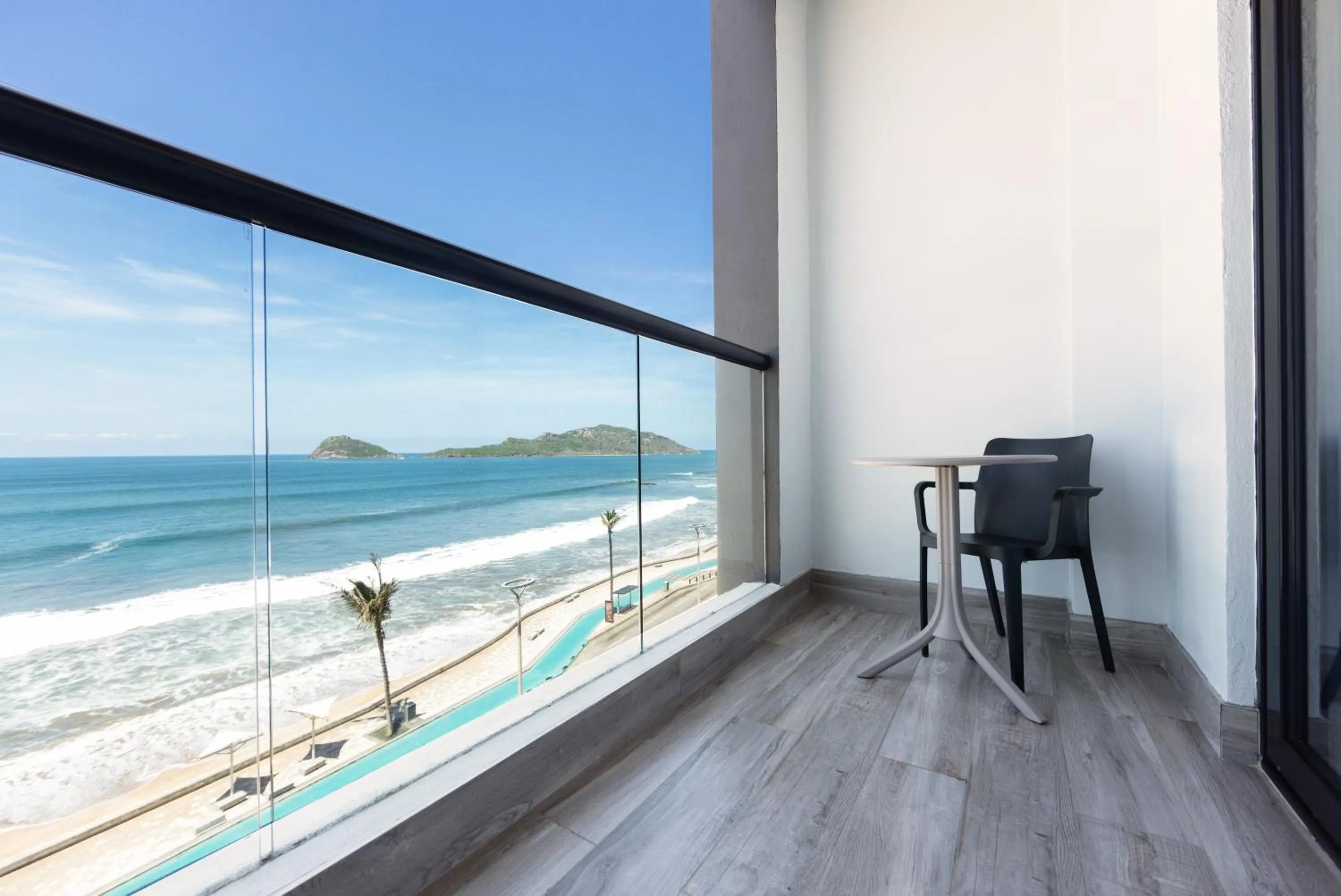 Balcony/Terrace in Holiday Inn Express & Suites Mazatlan by IHG