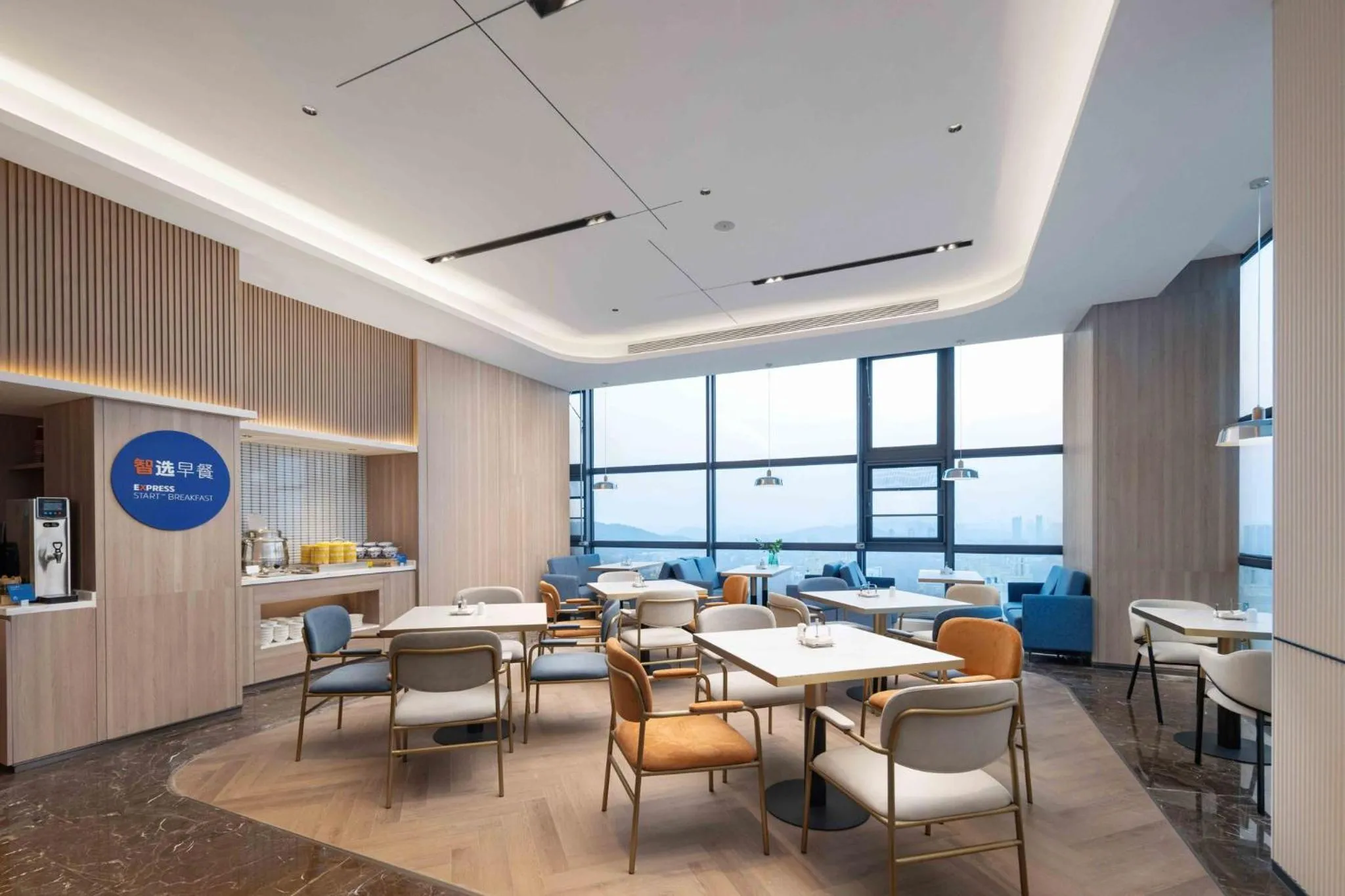 Restaurant/places to eat in Holiday Inn Express Wuhan East Lake by IHG