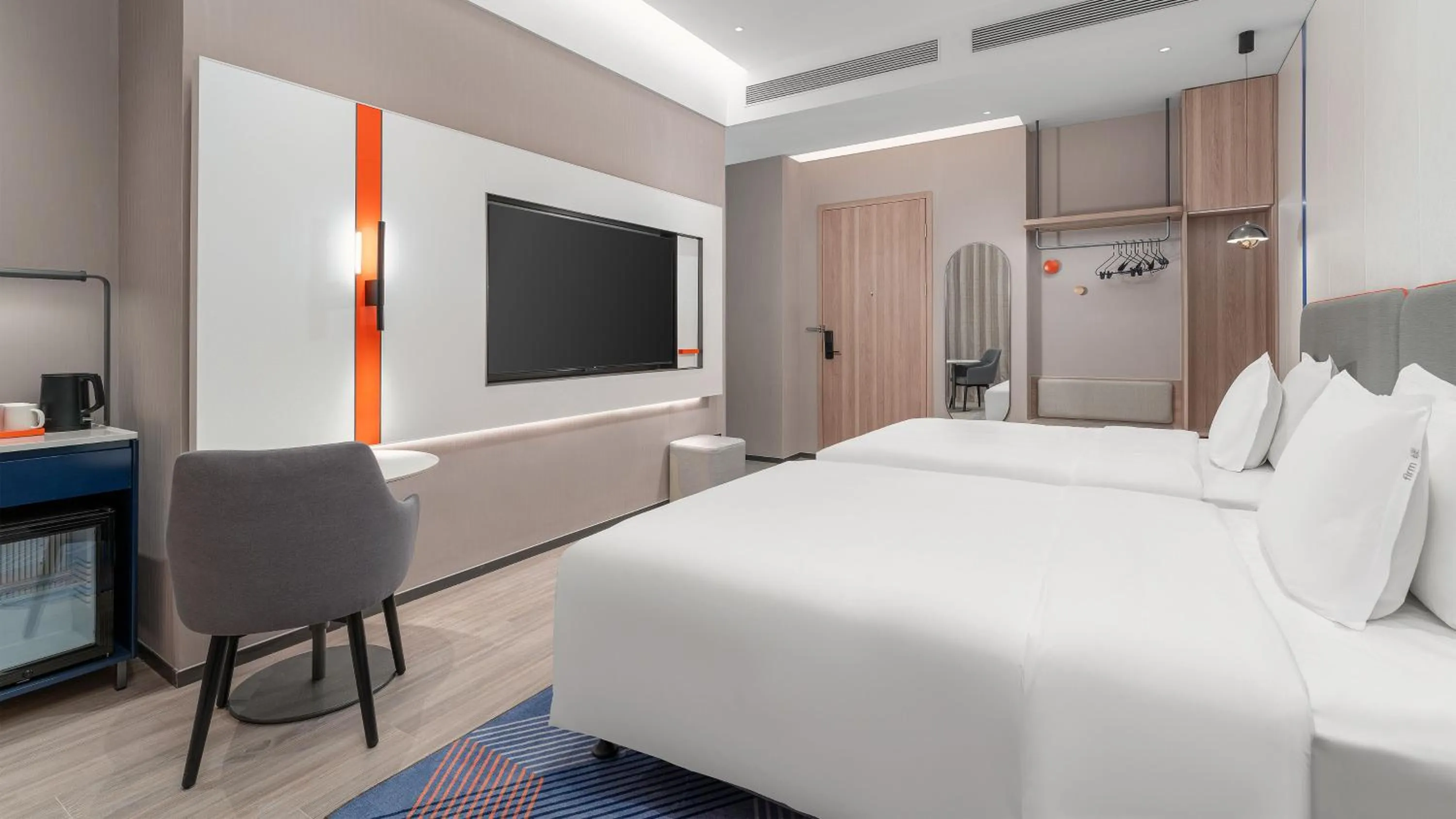 Bed in Holiday Inn Express Wuhan East Lake by IHG