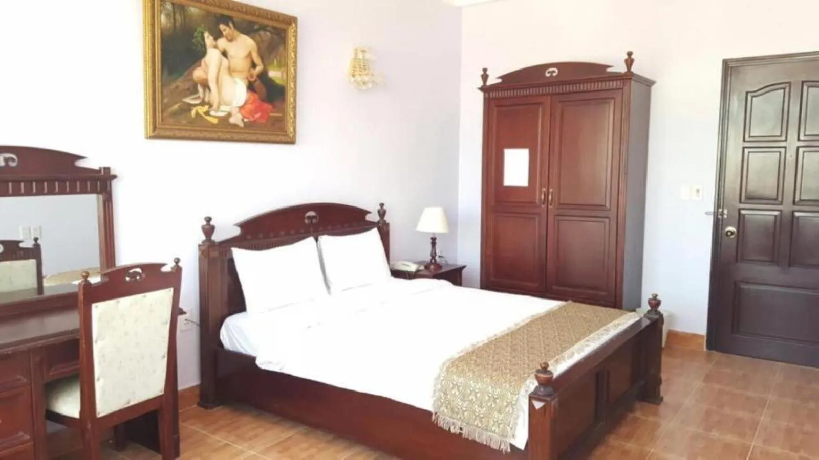 Bedroom, Bed in Le Petit Paris Dalat Hotel