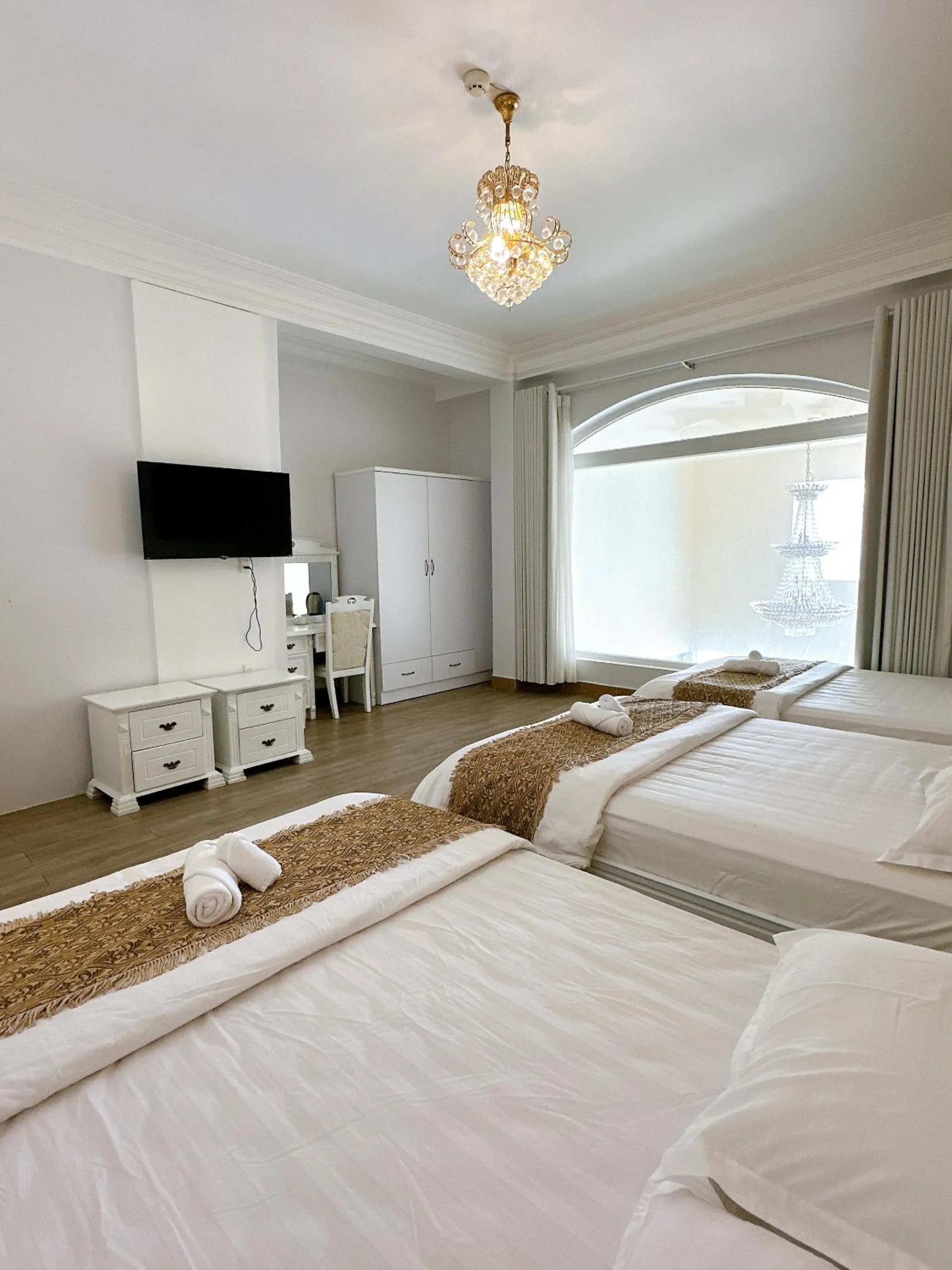 Bedroom, Bed in Le Petit Paris Dalat Hotel