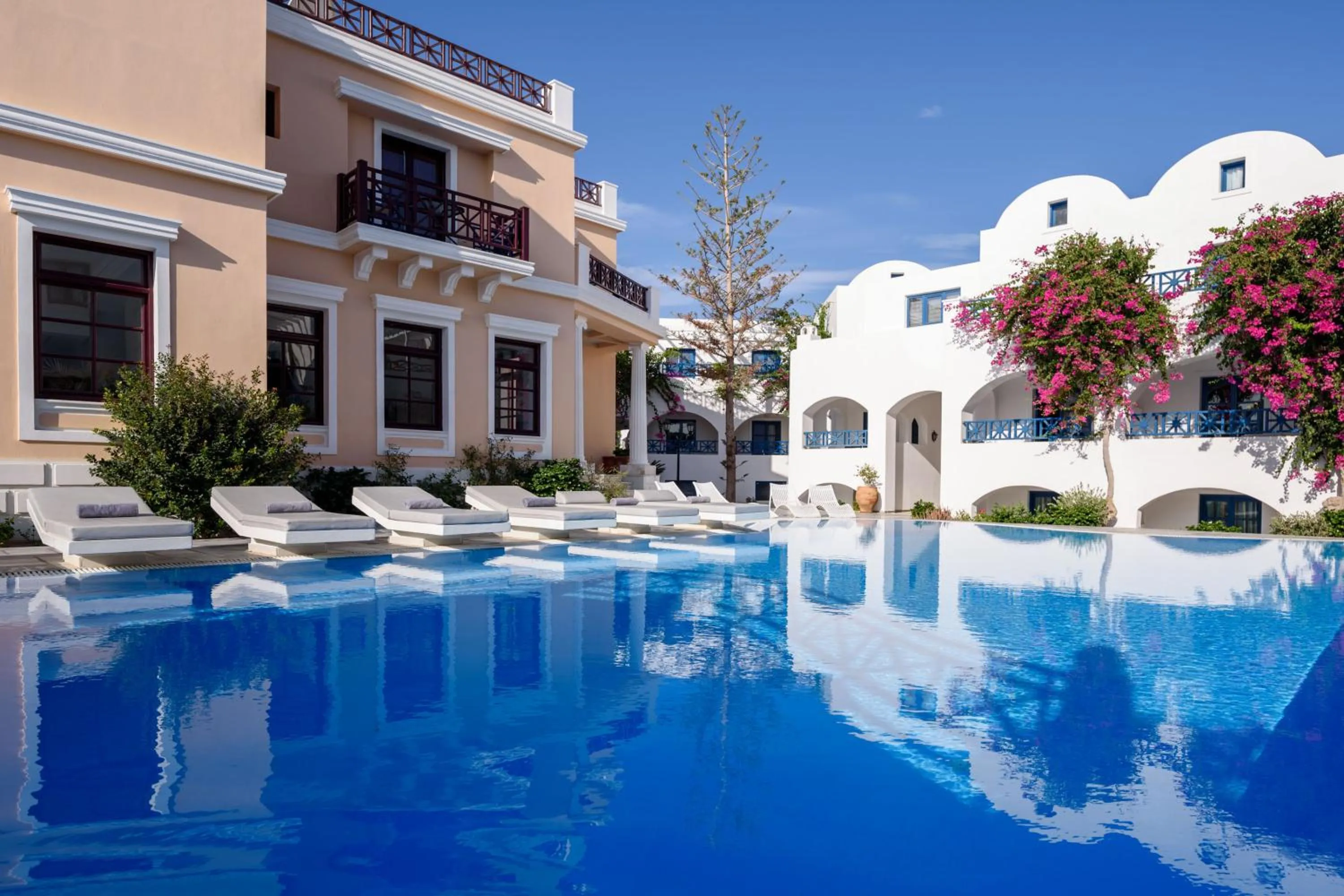 Property building in Veggera Beach Hotel