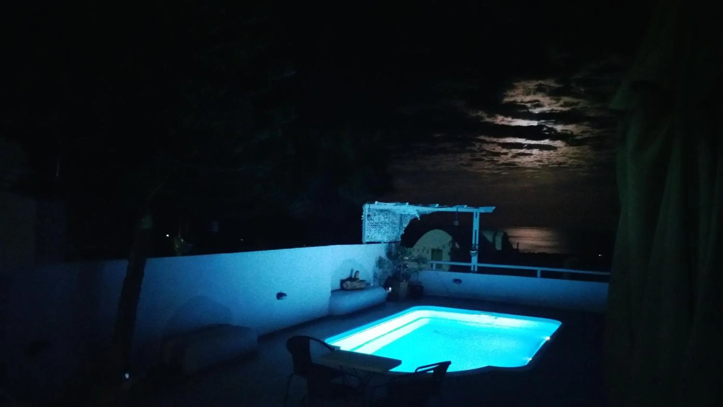 Pool view in Villa Anto