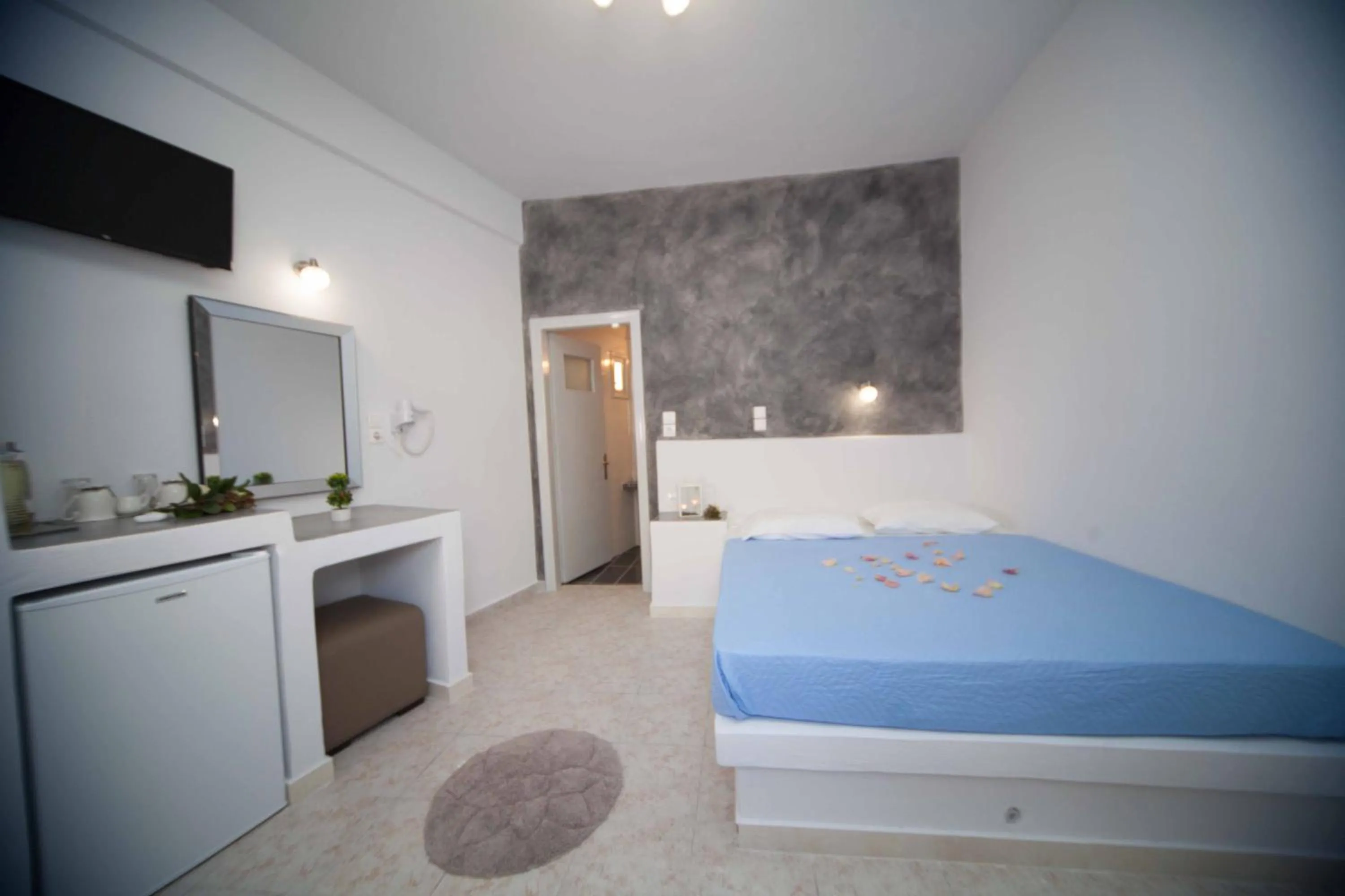 Photo of the whole room, Bed in Villa Anto