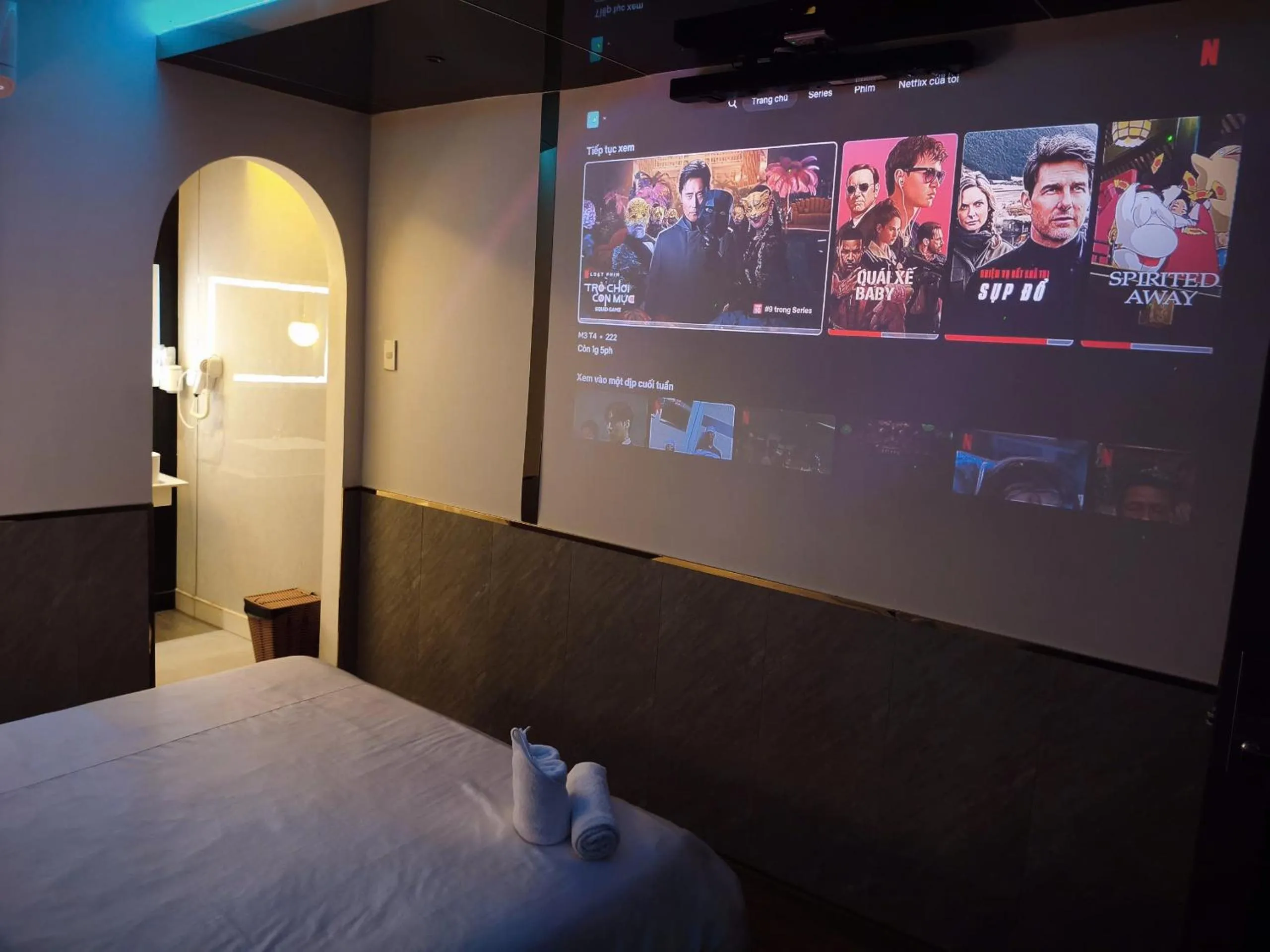 TV and multimedia, Bed in M&H Hotel