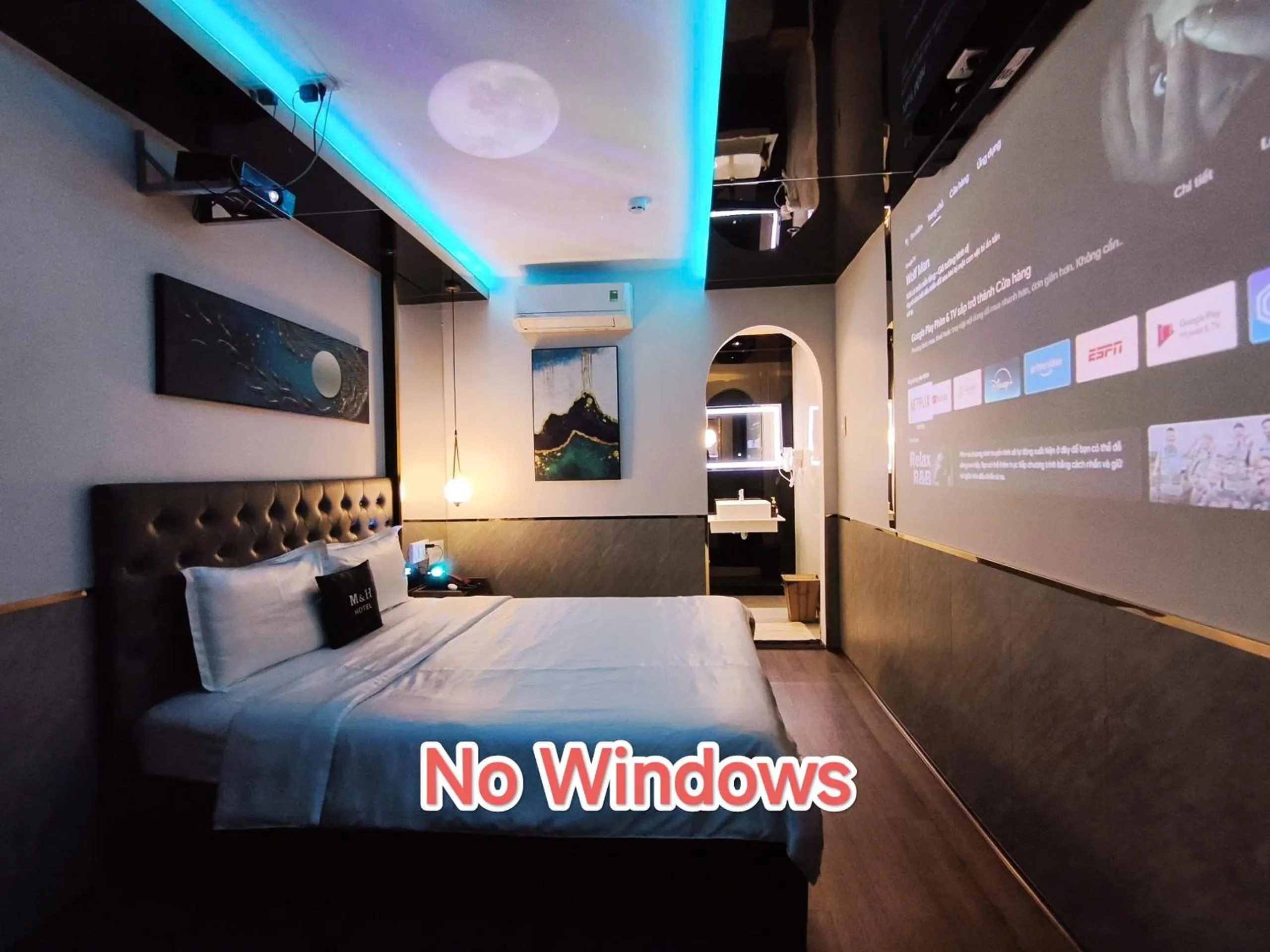 Photo of the whole room, Bed in M&H Hotel