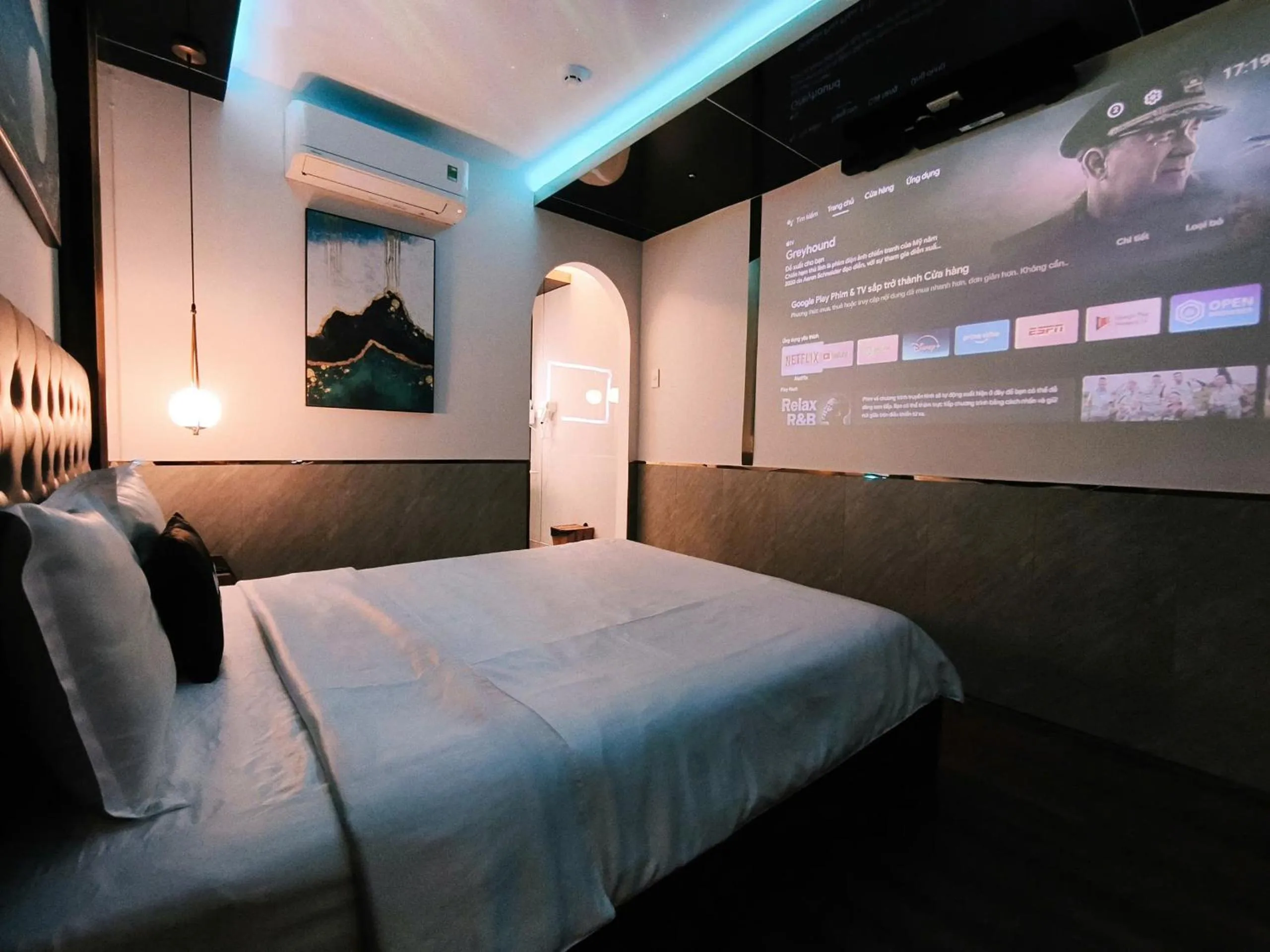 Photo of the whole room, Bed in M&H Hotel