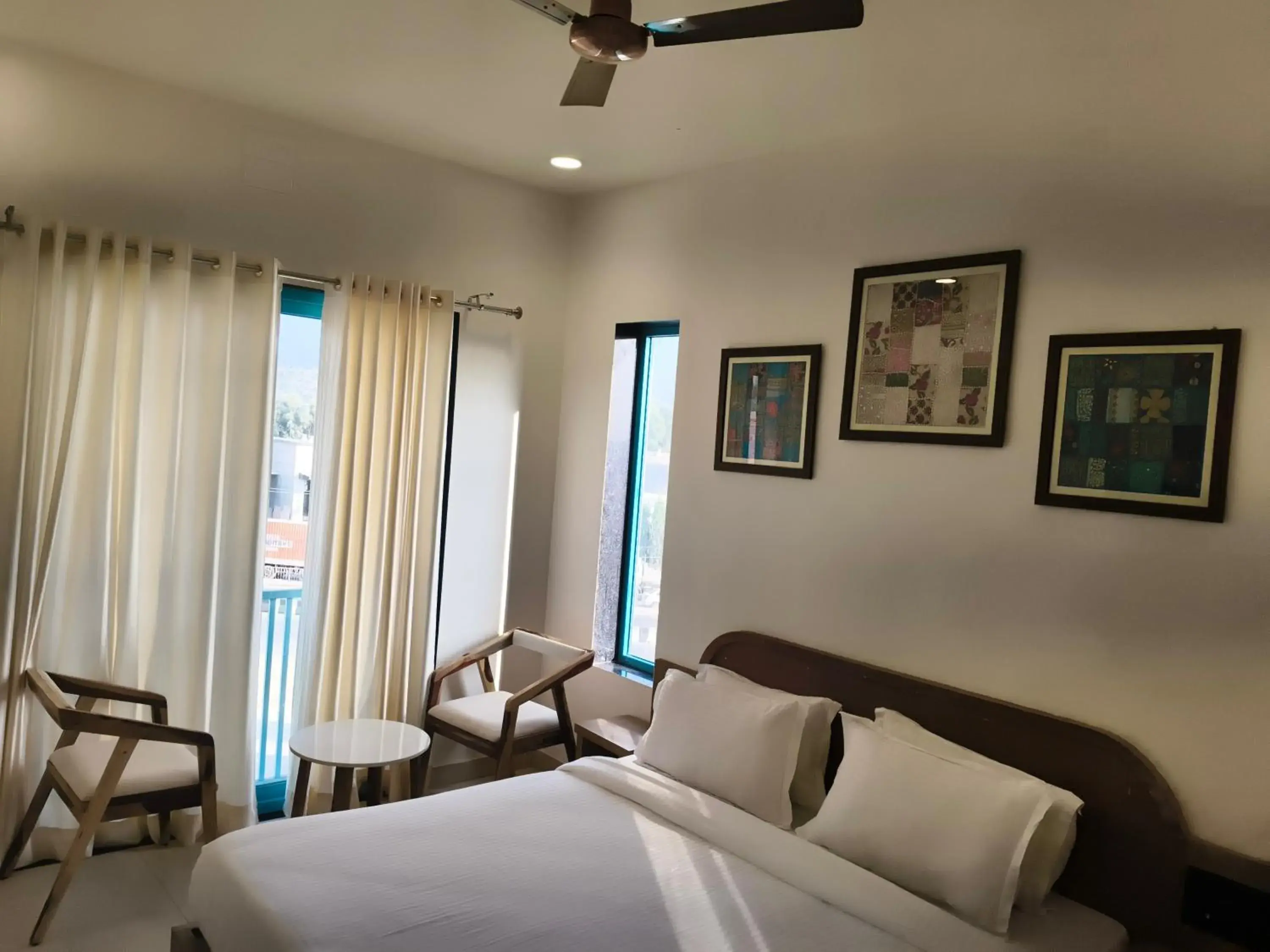 VASUDEVA HoTEL & RESTAURANT VASUDEVA HoTEL & RESTAURANT
