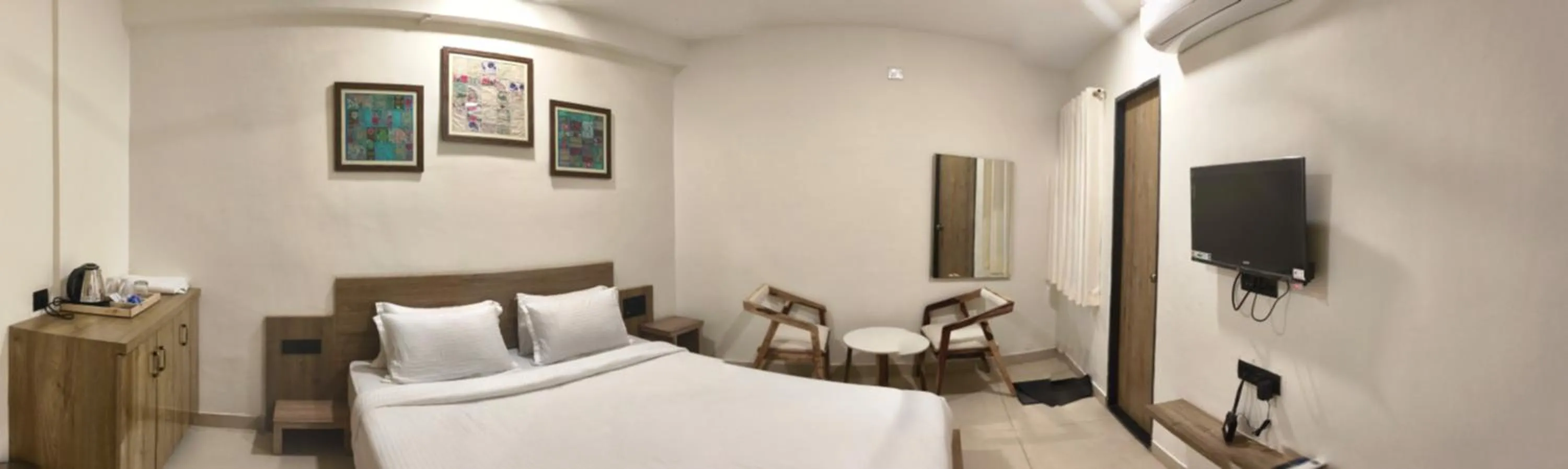 VASUDEVA HoTEL & RESTAURANT
