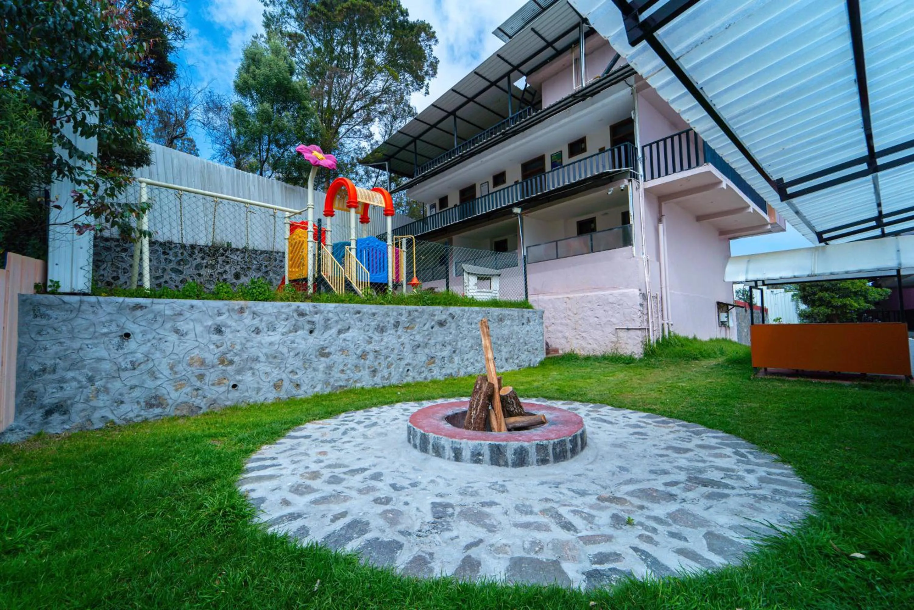 fireplace in Treebo Tranquil Heights With Scenic View