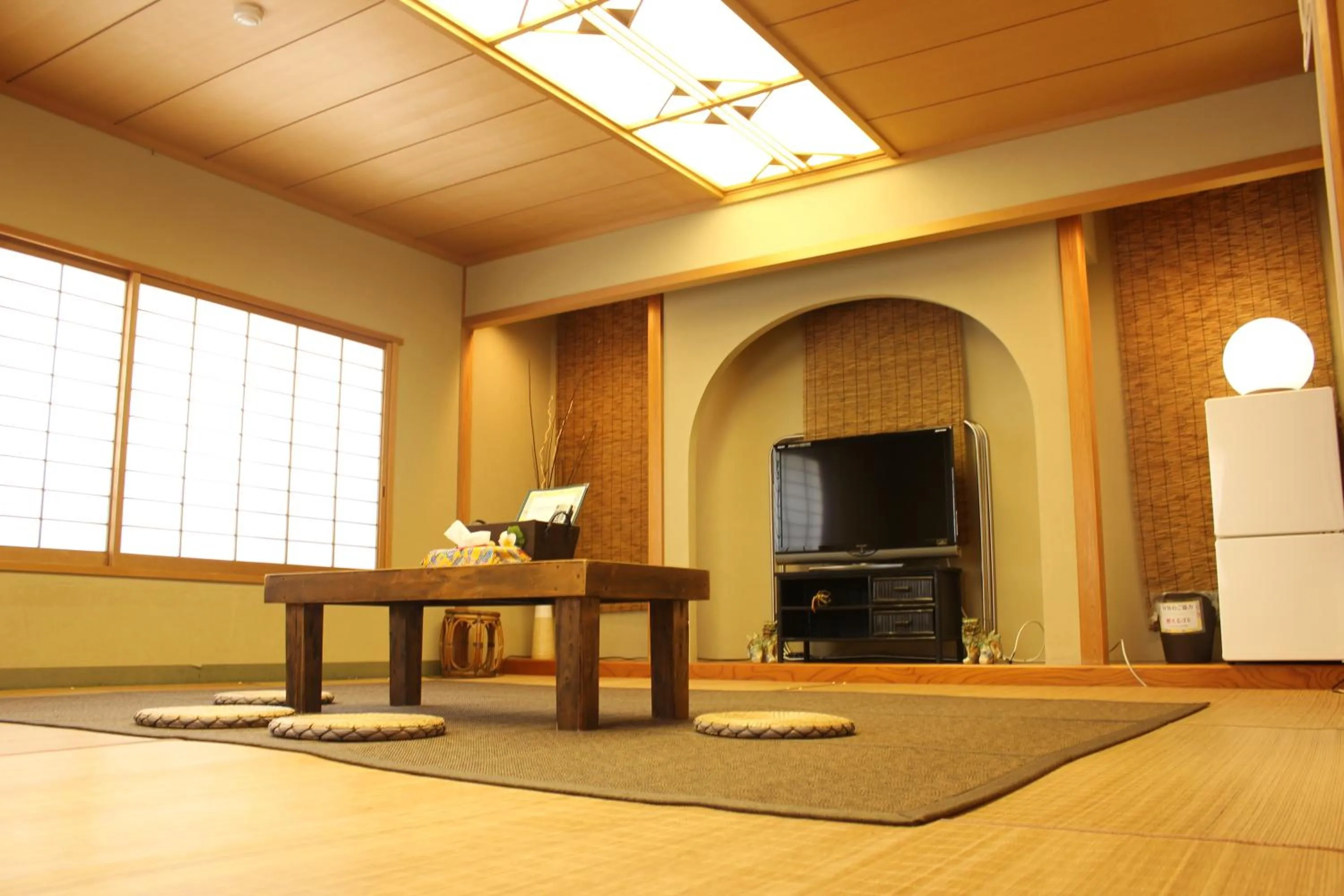 Photo of the whole room in Okinawa Minshuku Kariyushi