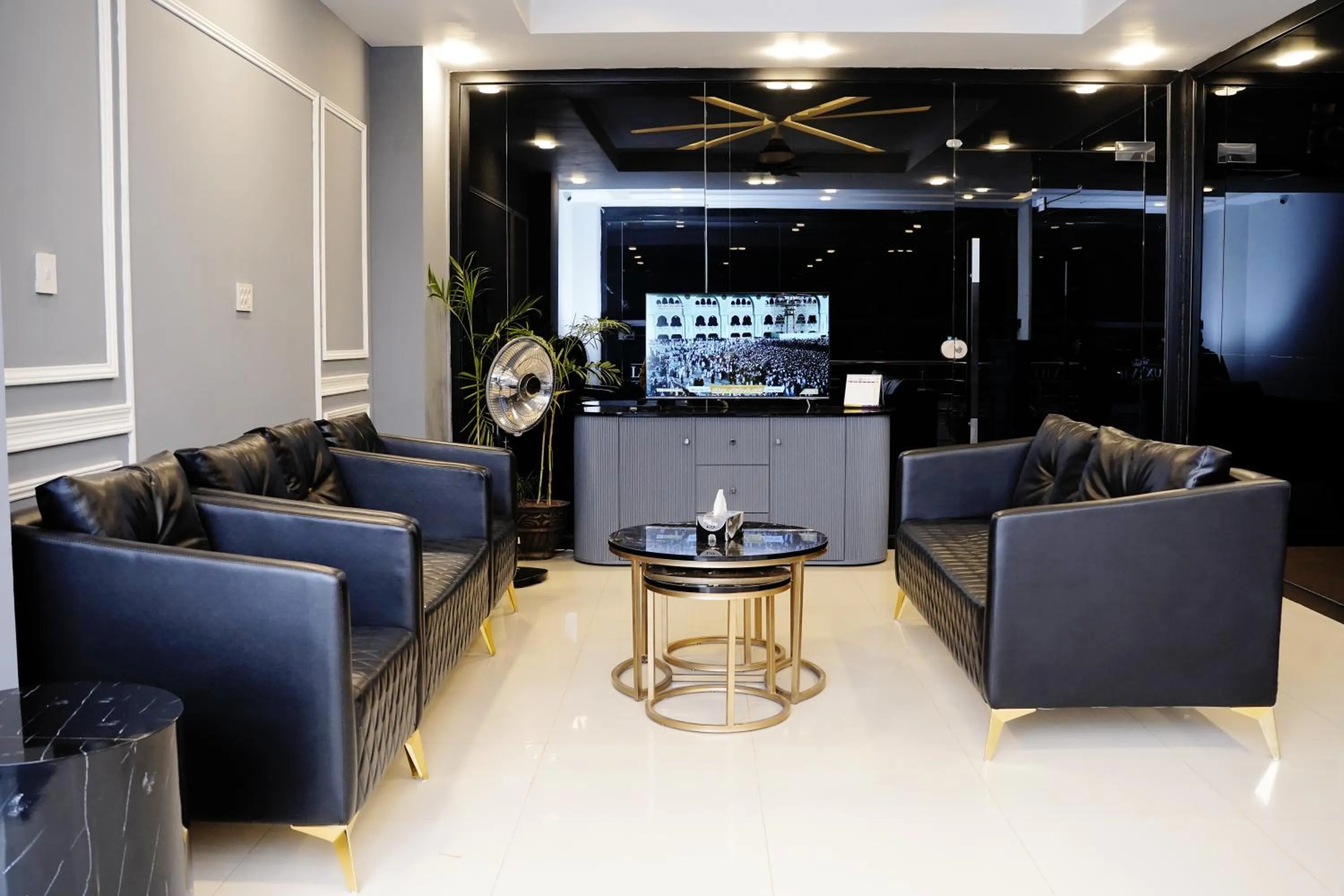 Seating area in Luxvill Hotel