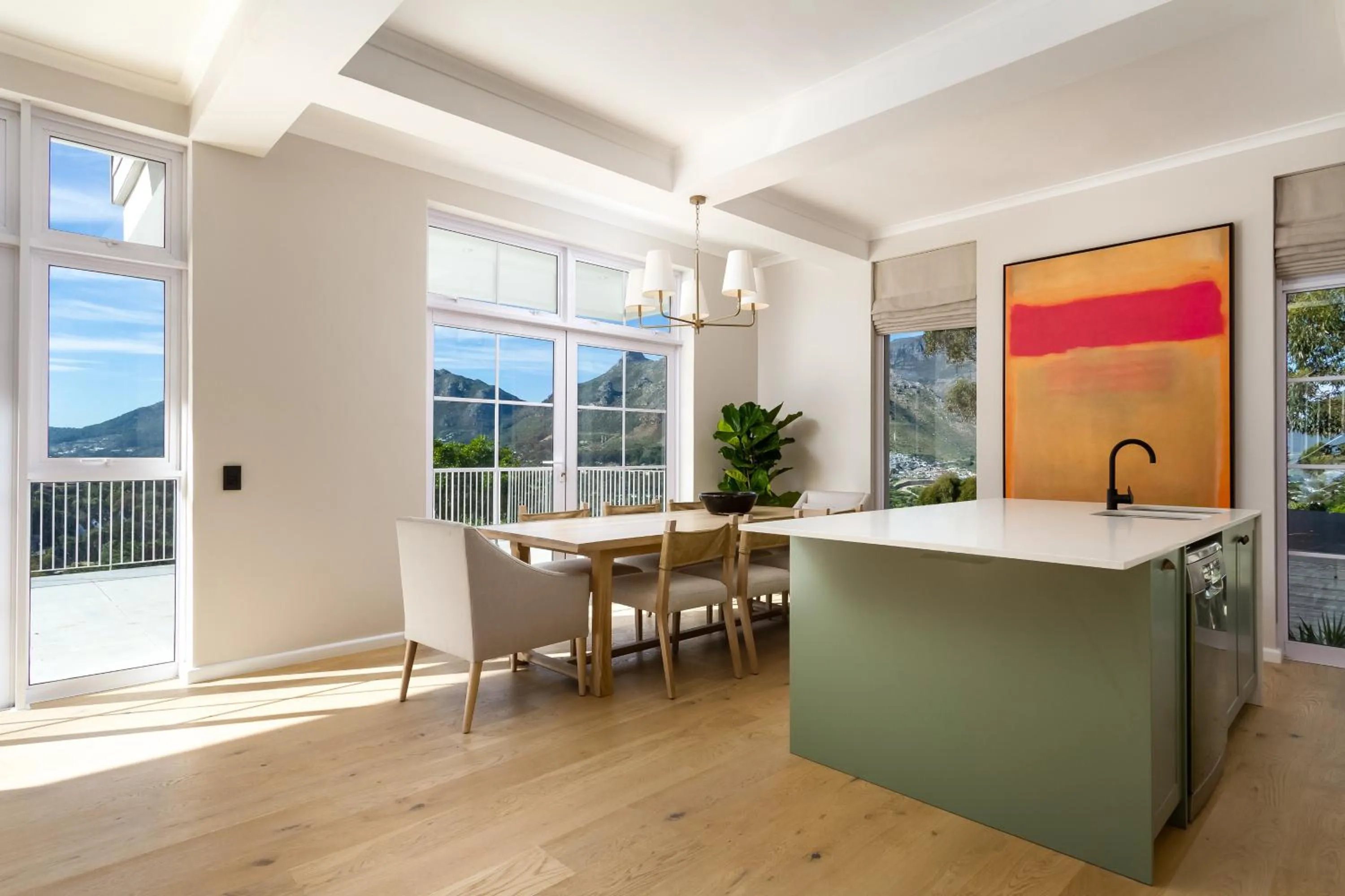 Kitchen or kitchenette in Bay Haven Collection, Hout Bay