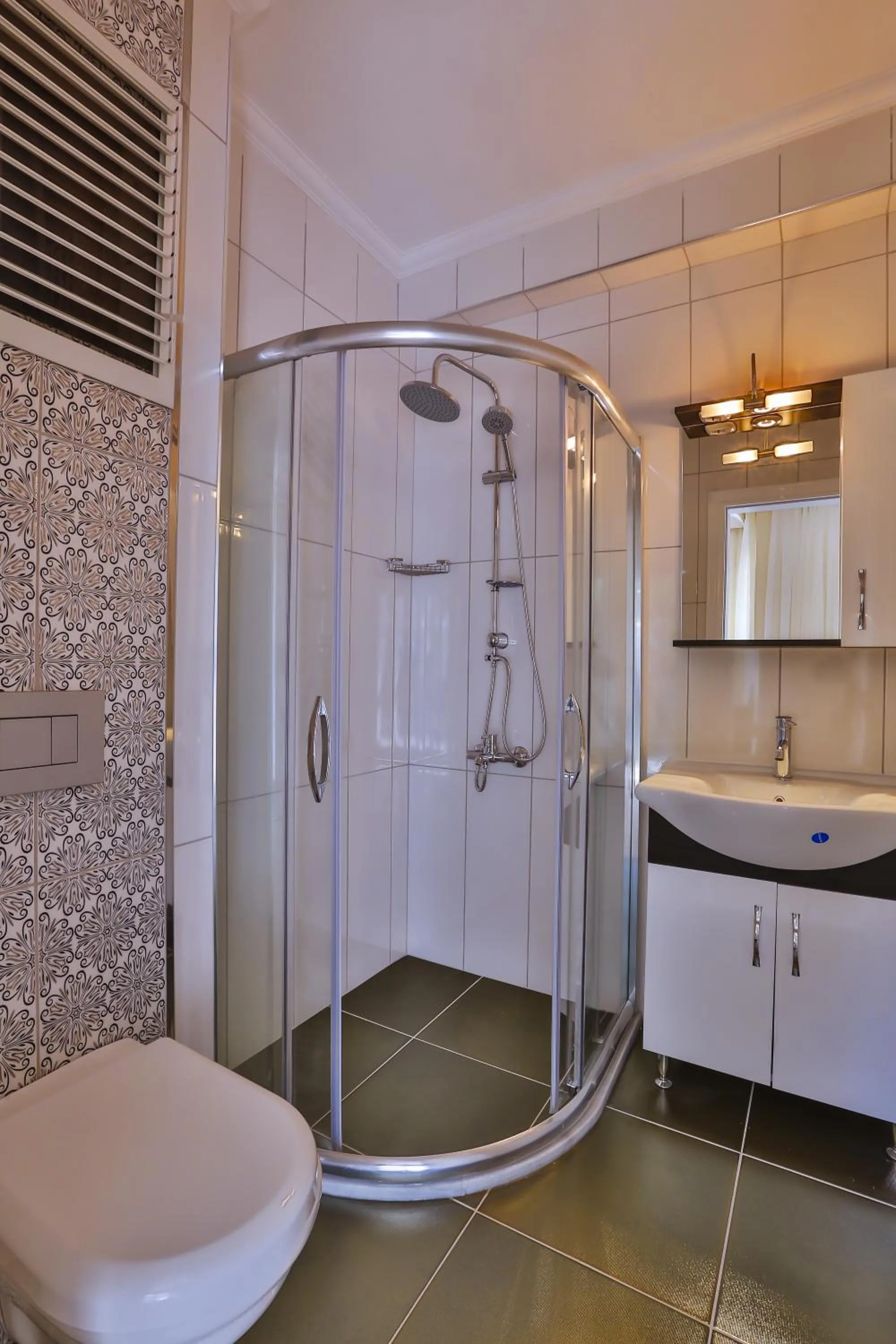 Shower in Bossa Nova Apart Hotel