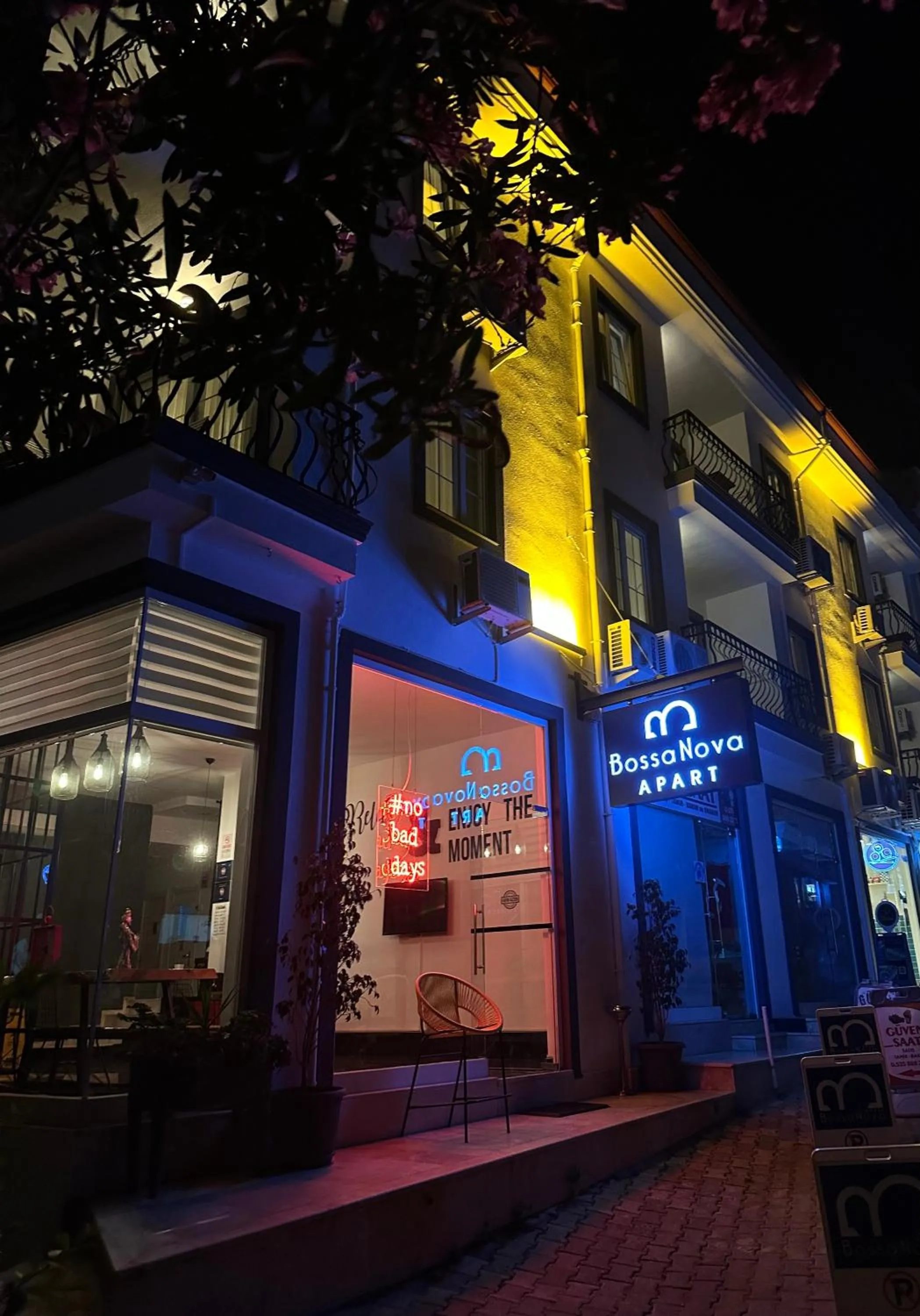 Property building in Bossa Nova Apart Hotel