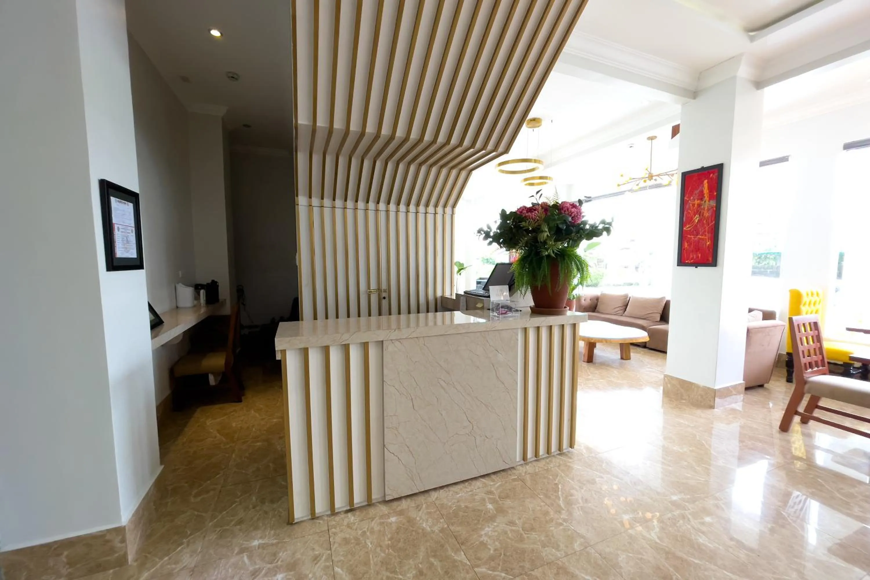 B Hotels Angeles City